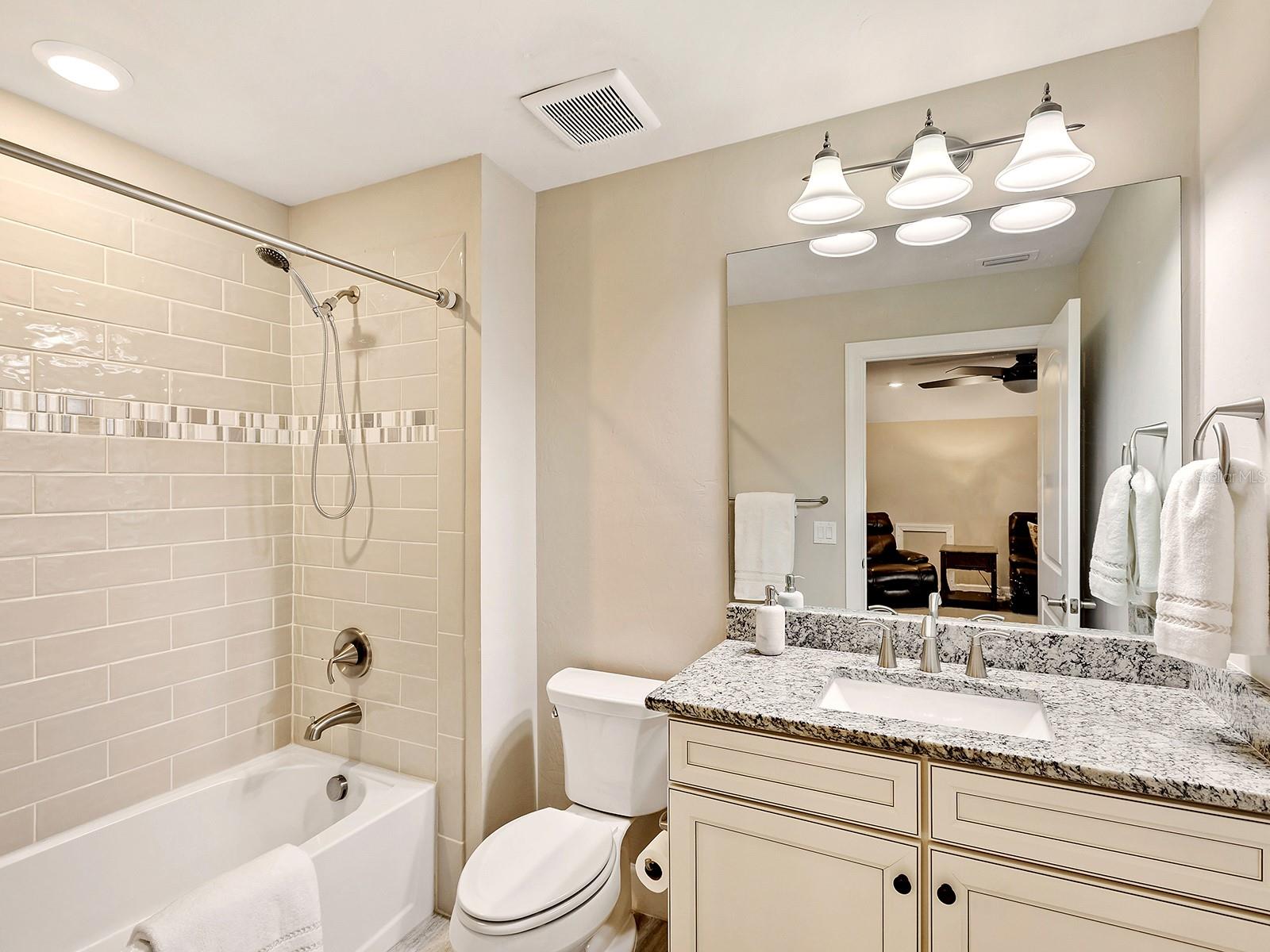 7884 GRANDE SHORES DR