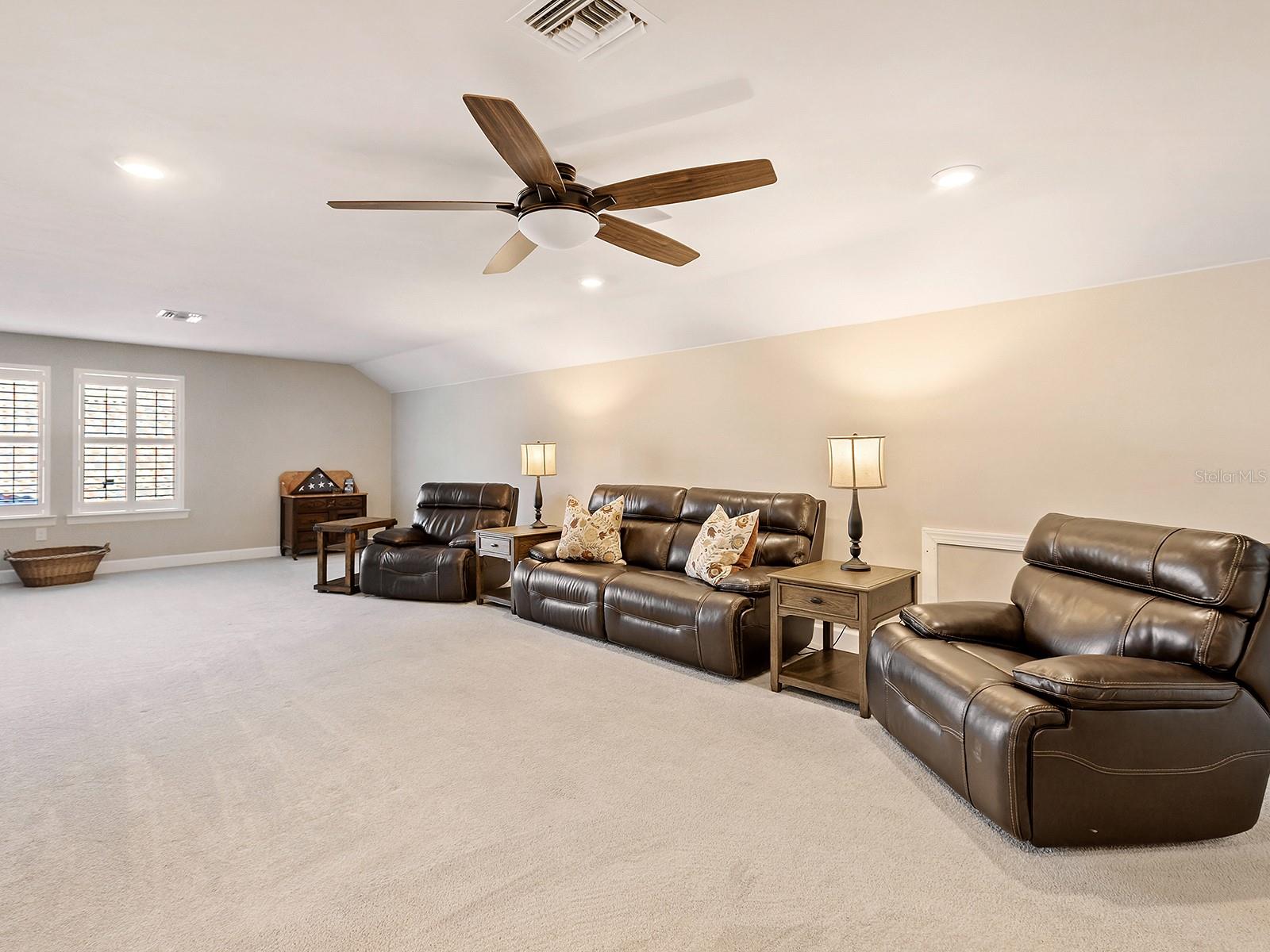 7884 GRANDE SHORES DR