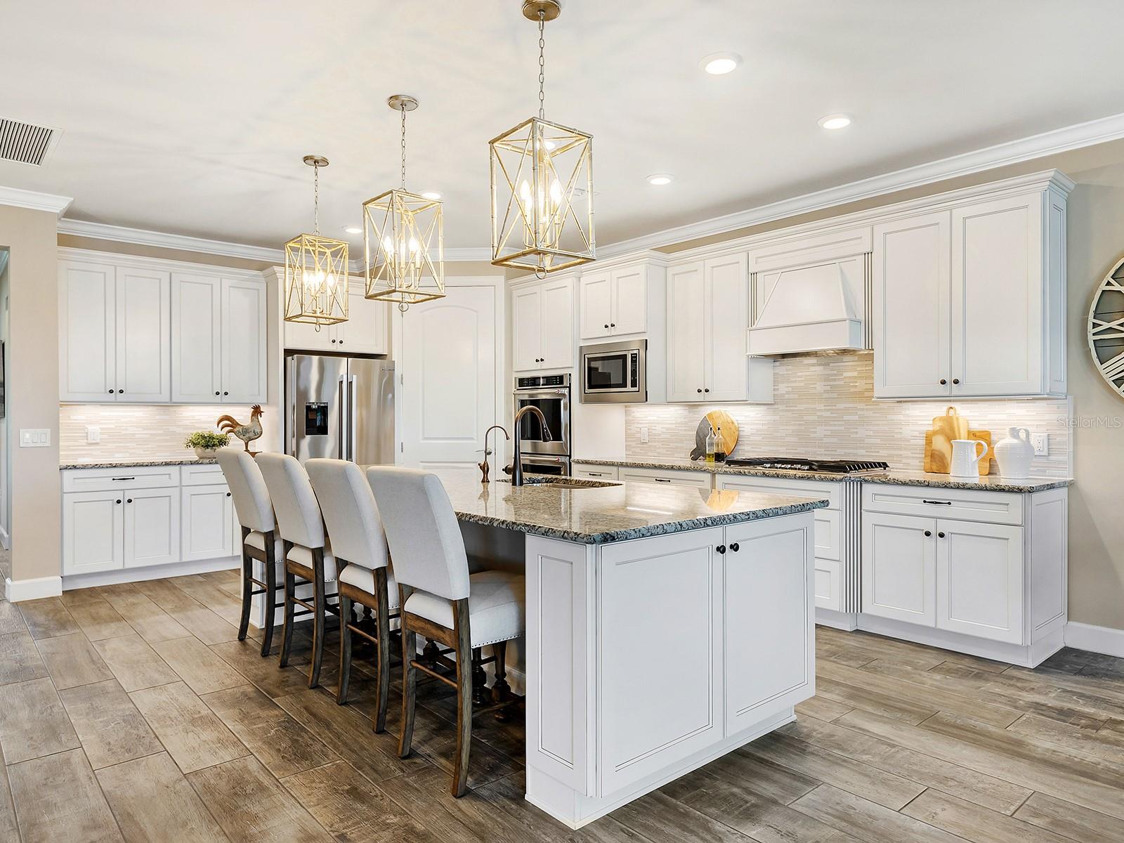 7884 GRANDE SHORES DR