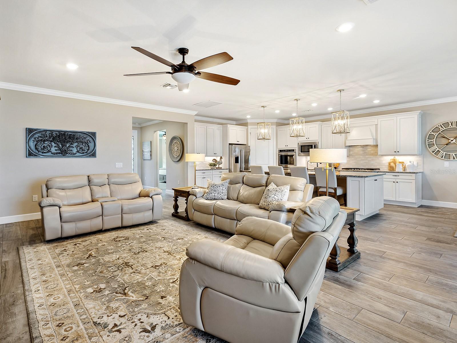 7884 GRANDE SHORES DR