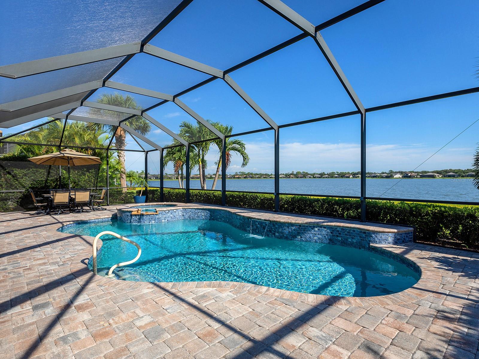 7884 GRANDE SHORES DR