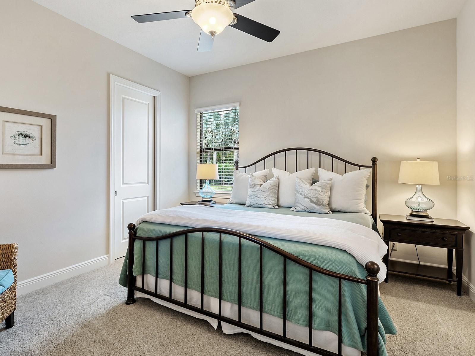 15606 LINN PARK TER
