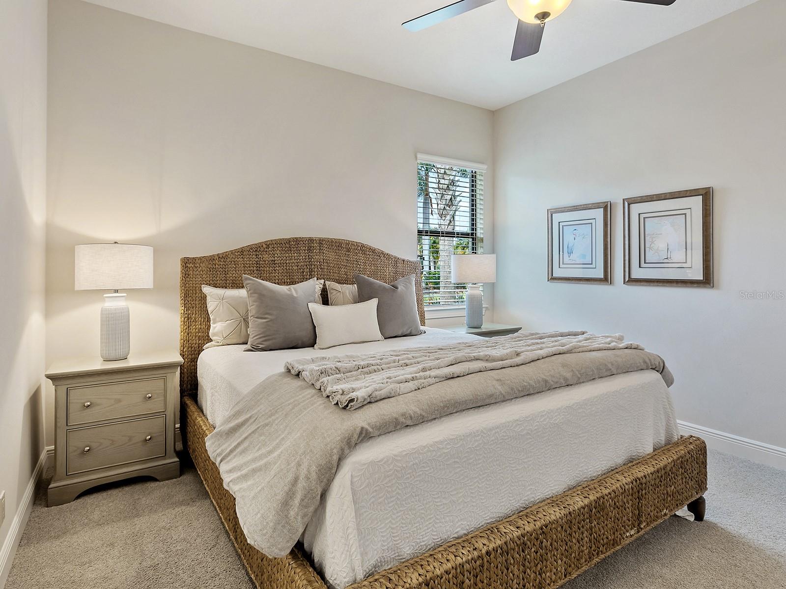 15606 LINN PARK TER