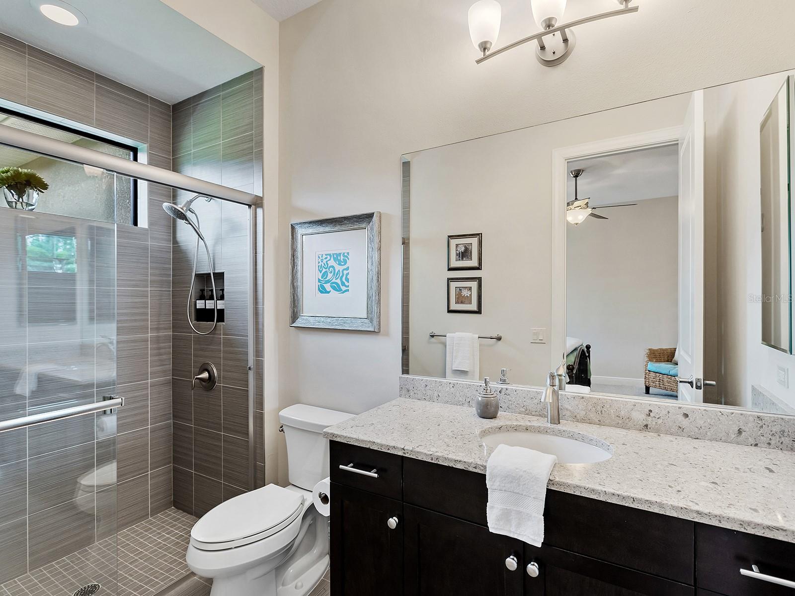 15606 LINN PARK TER