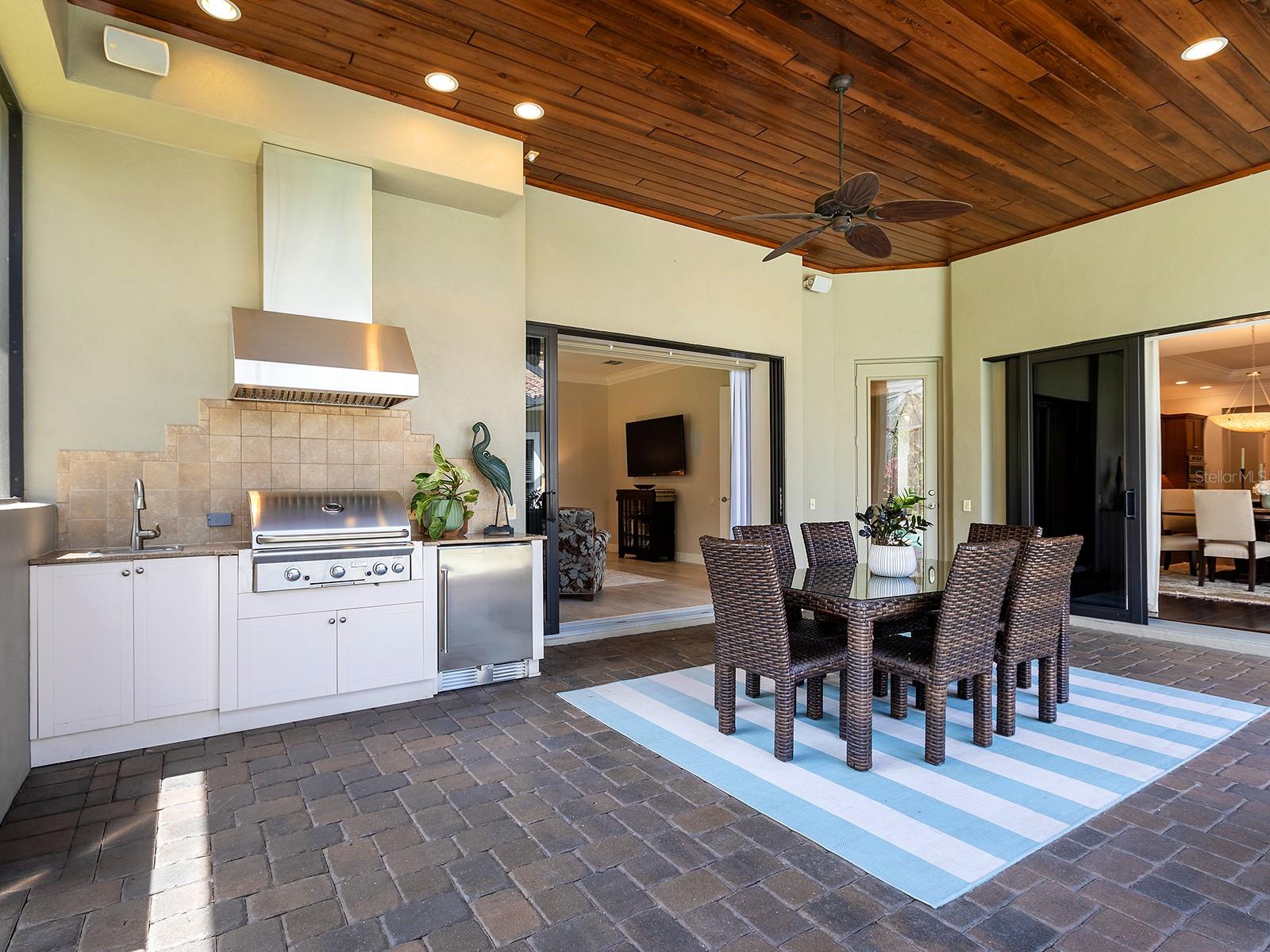 15606 LINN PARK TER