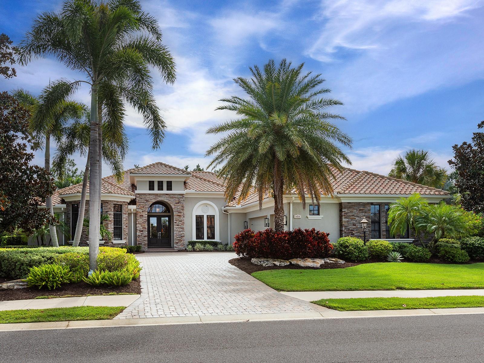 15606 LINN PARK TER