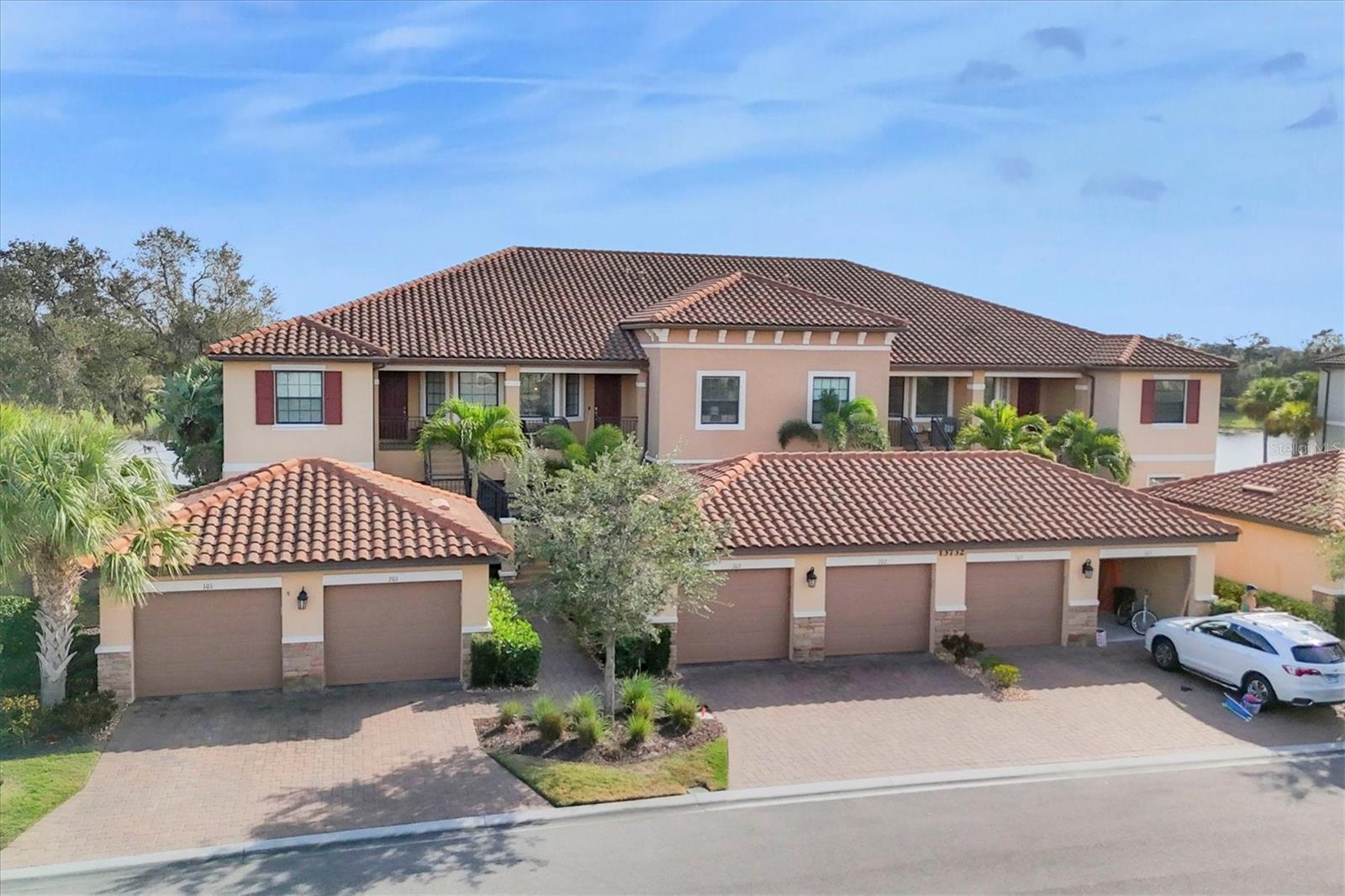 13732 MESSINA LOOP #202