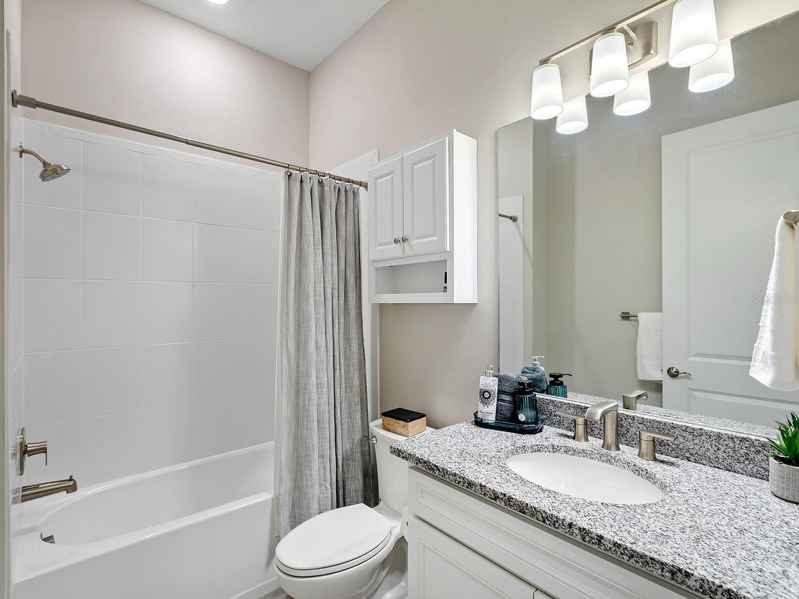 7949 SUNSET PINES DR