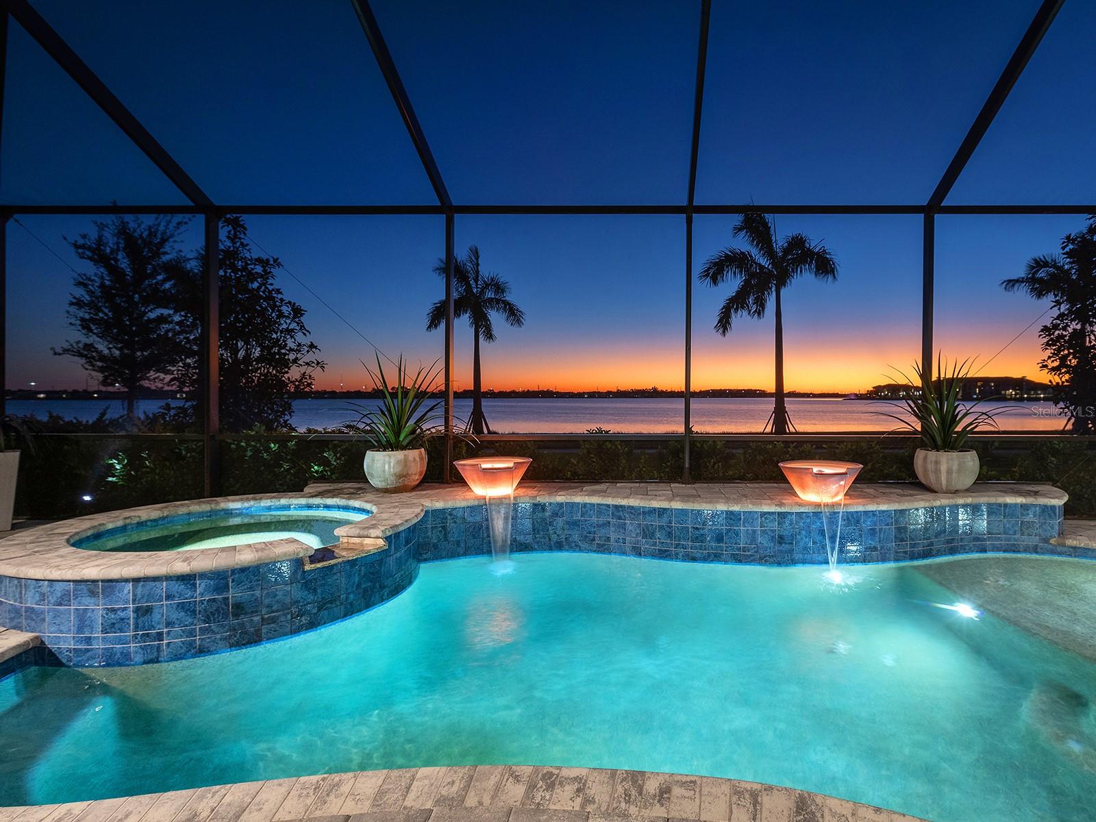 7949 SUNSET PINES DR