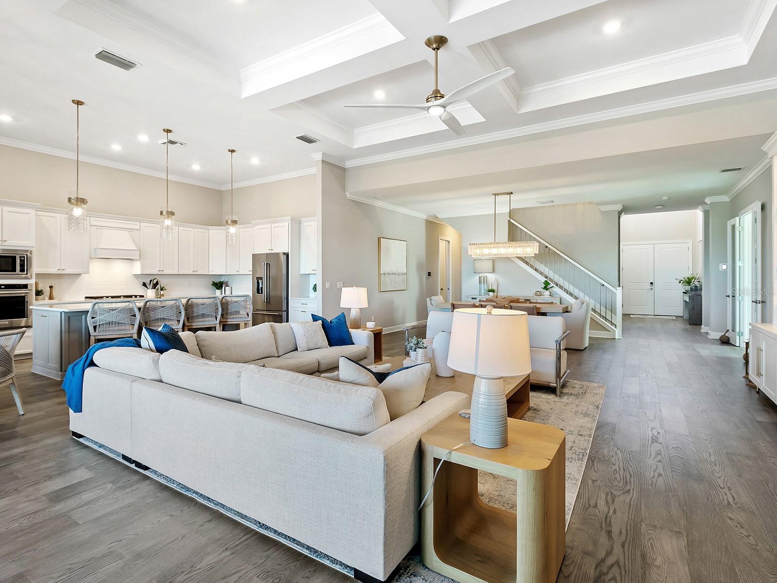 7949 SUNSET PINES DR