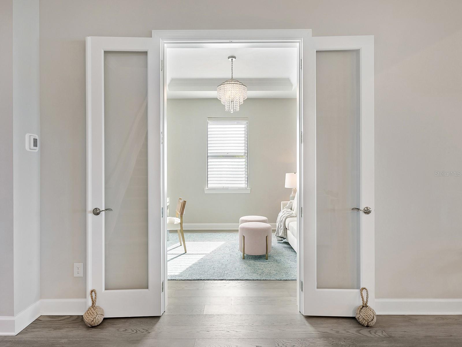 7949 SUNSET PINES DR