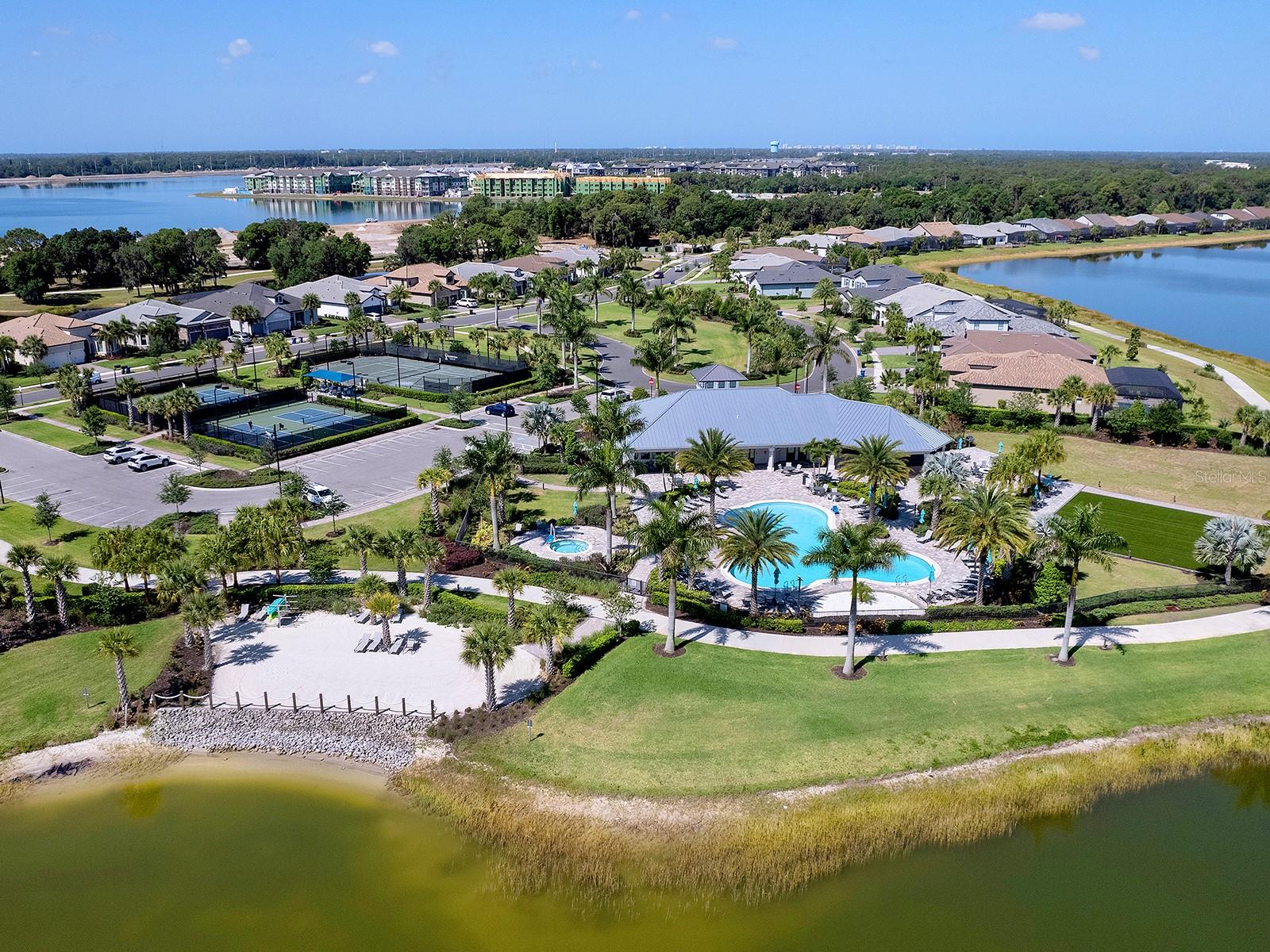 7949 SUNSET PINES DR