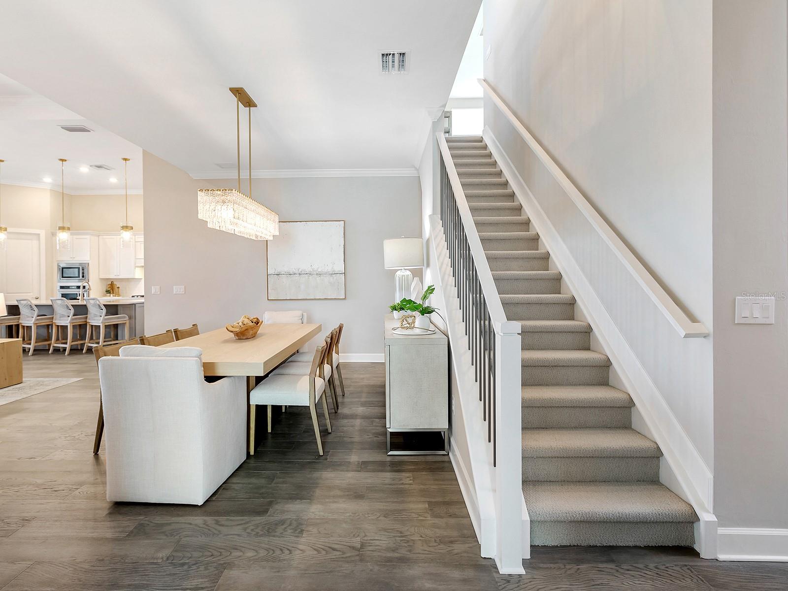 7949 SUNSET PINES DR