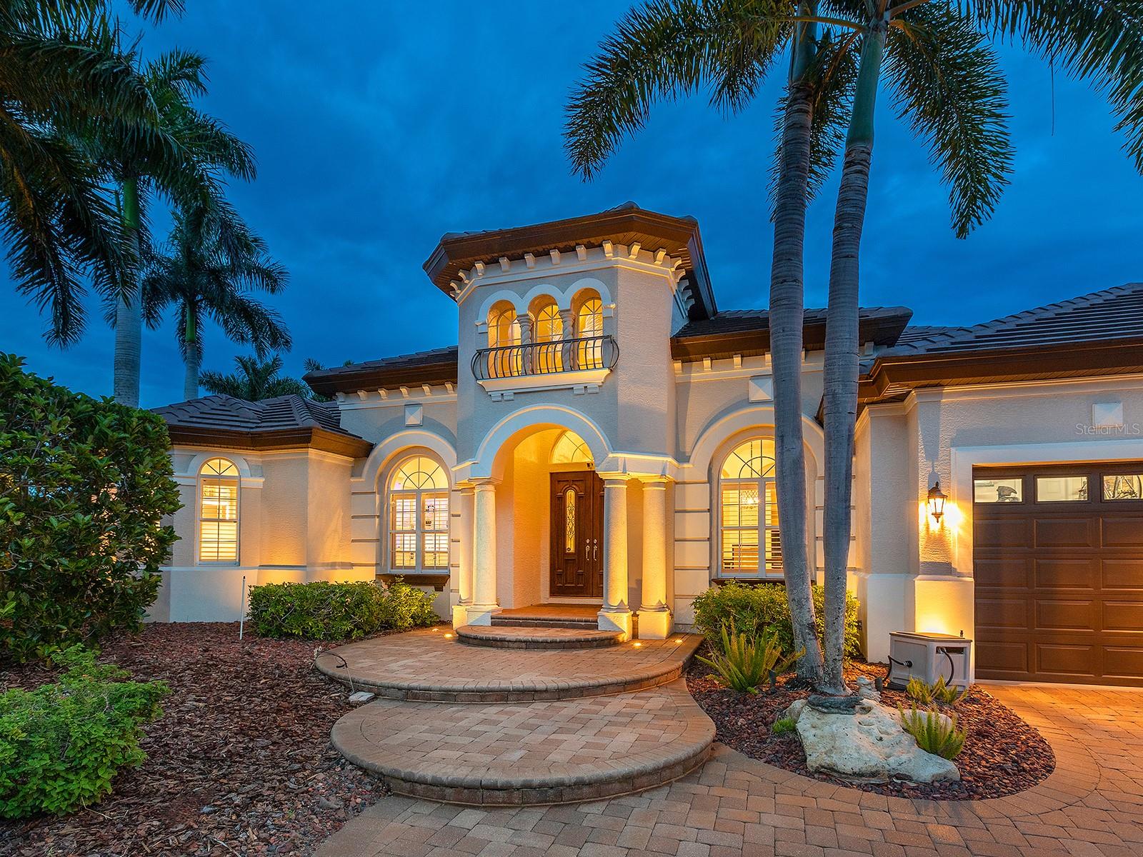 13716 RED ROCK PL