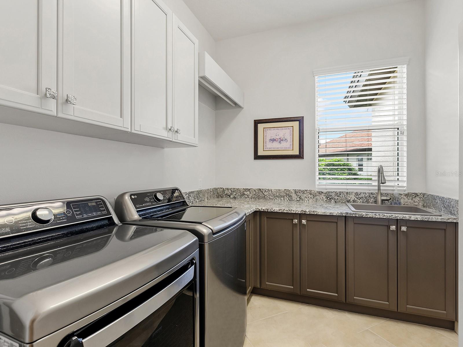 13716 RED ROCK PL