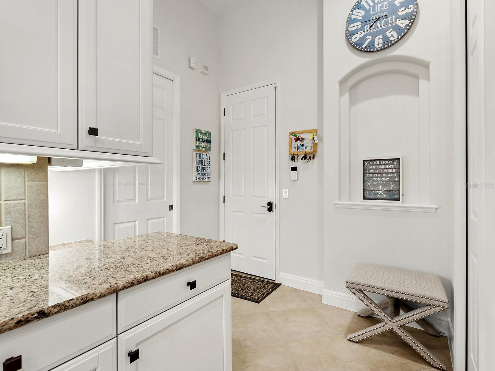 13716 RED ROCK PL