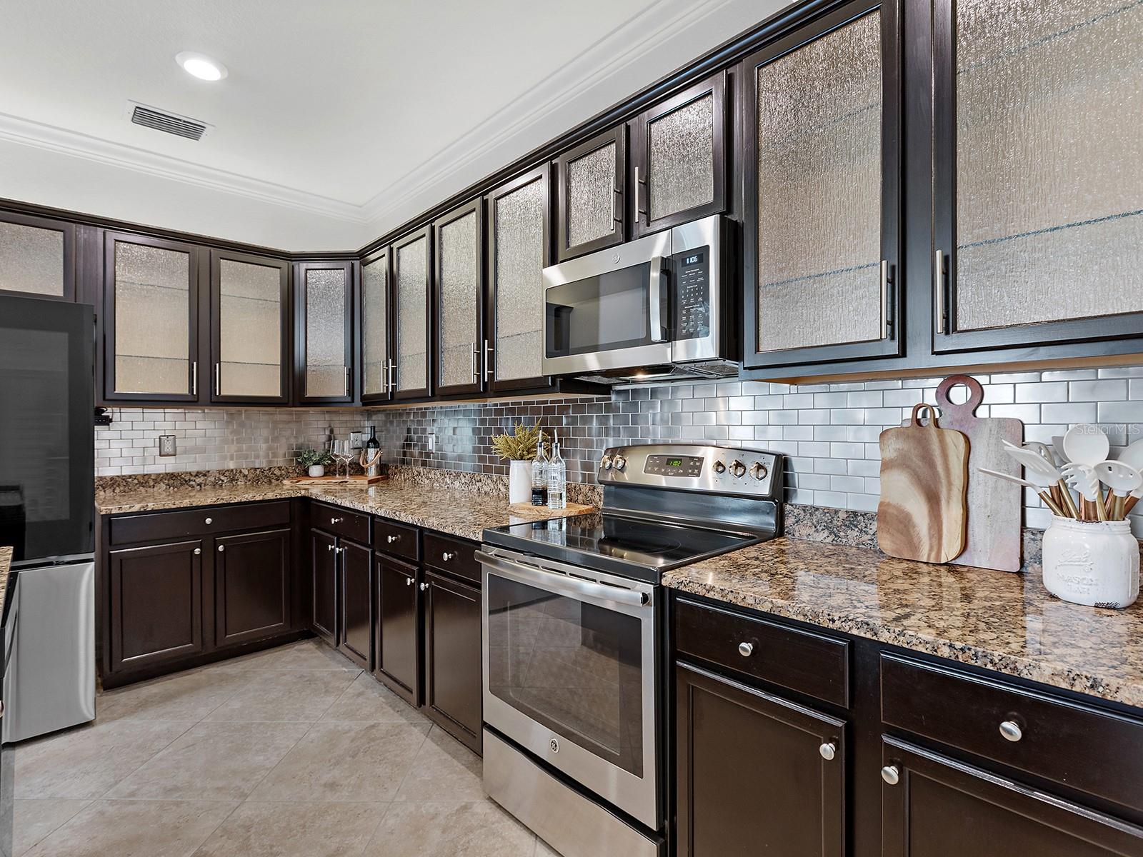 7115 MARSH VIEW TER