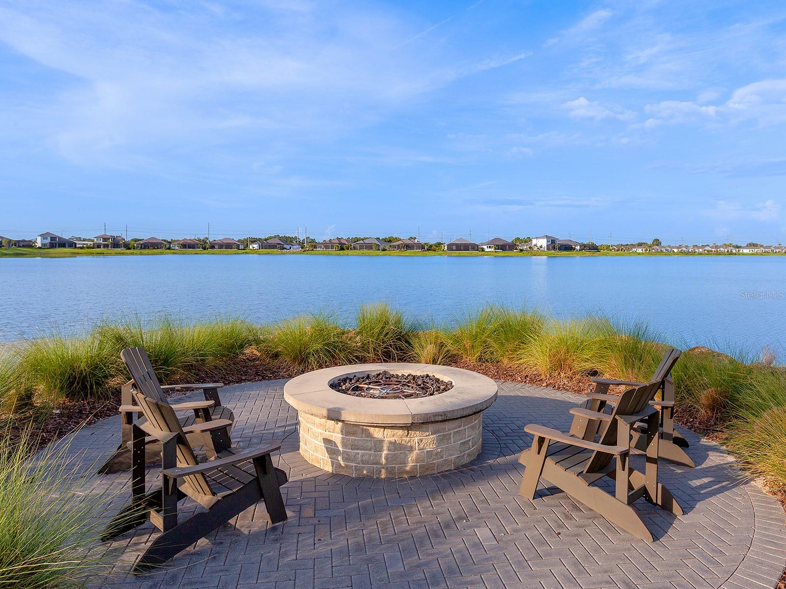7959 WATERBEND TRL