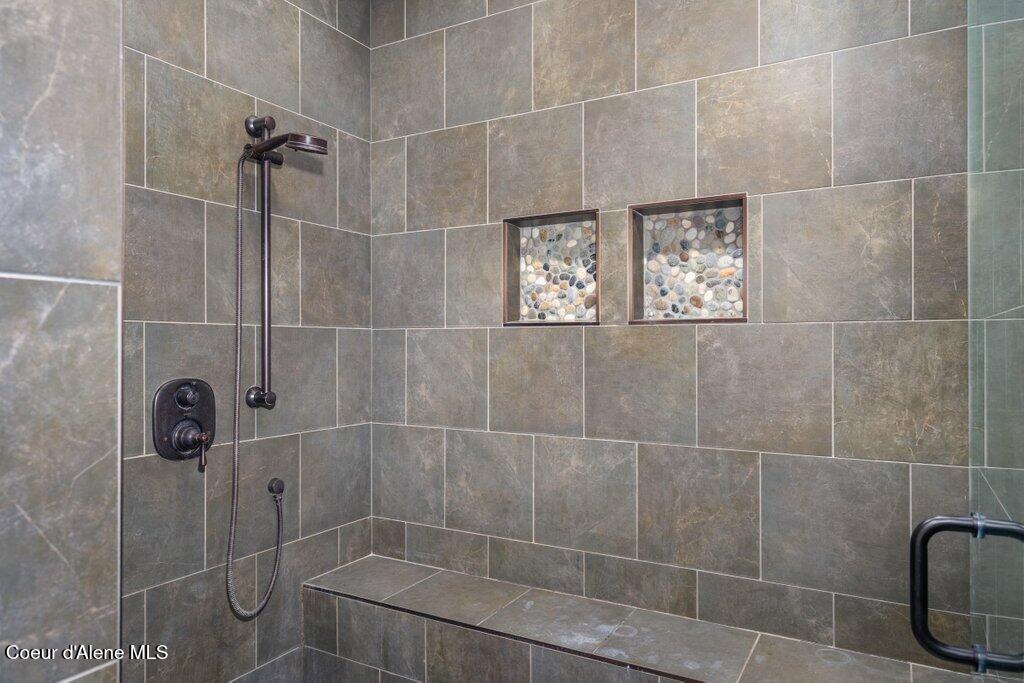 5235 S Ledgestone Dr, Coeur d'Alene