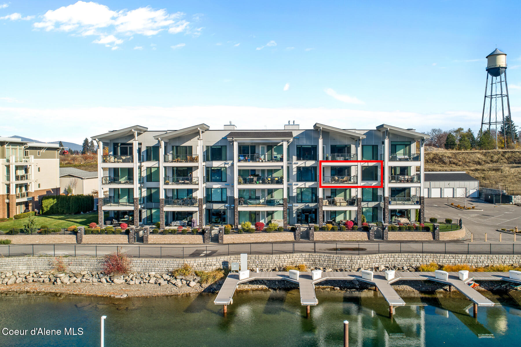 447 W Waterside Dr #304