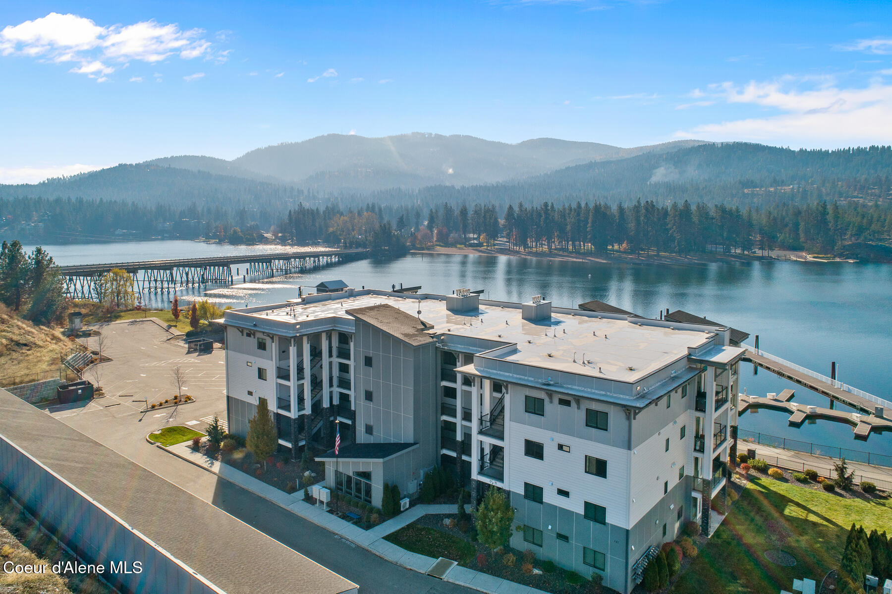 447 W Waterside Dr #304