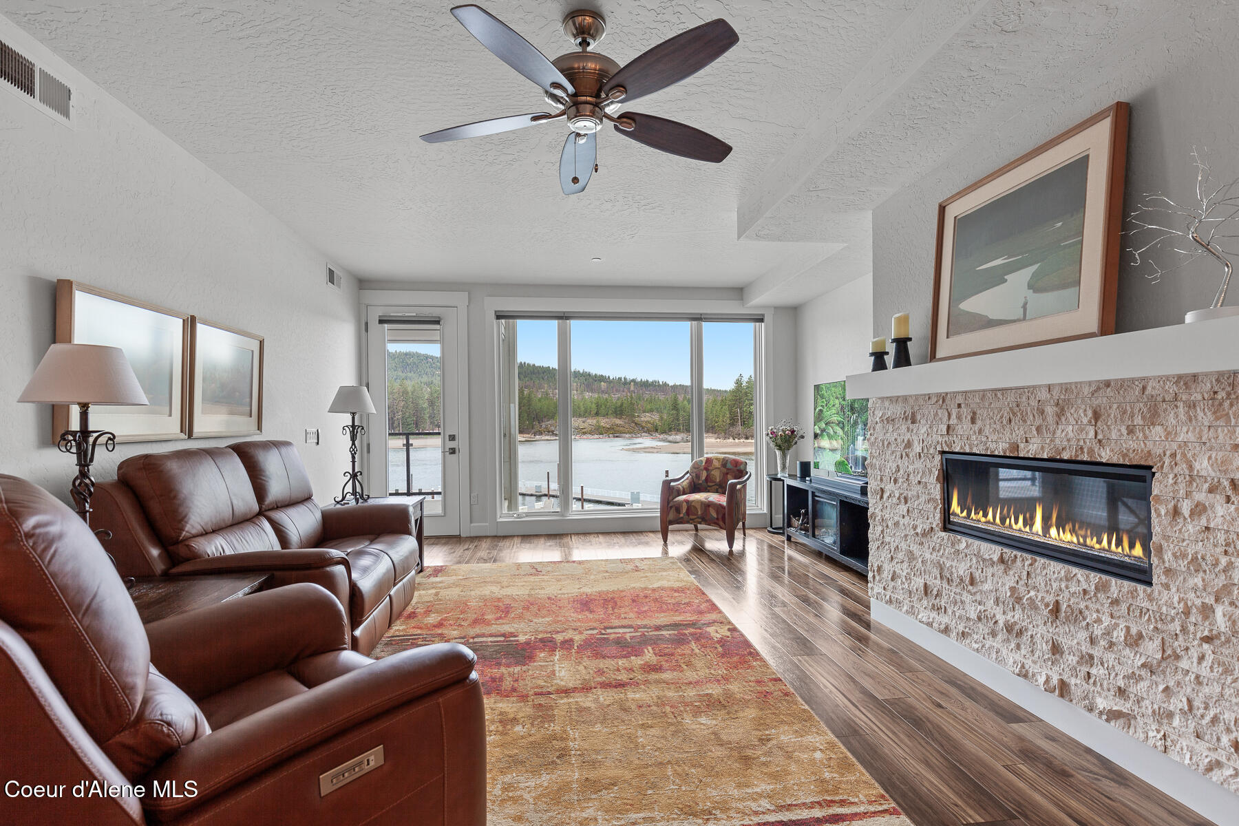 447 W Waterside Dr #304