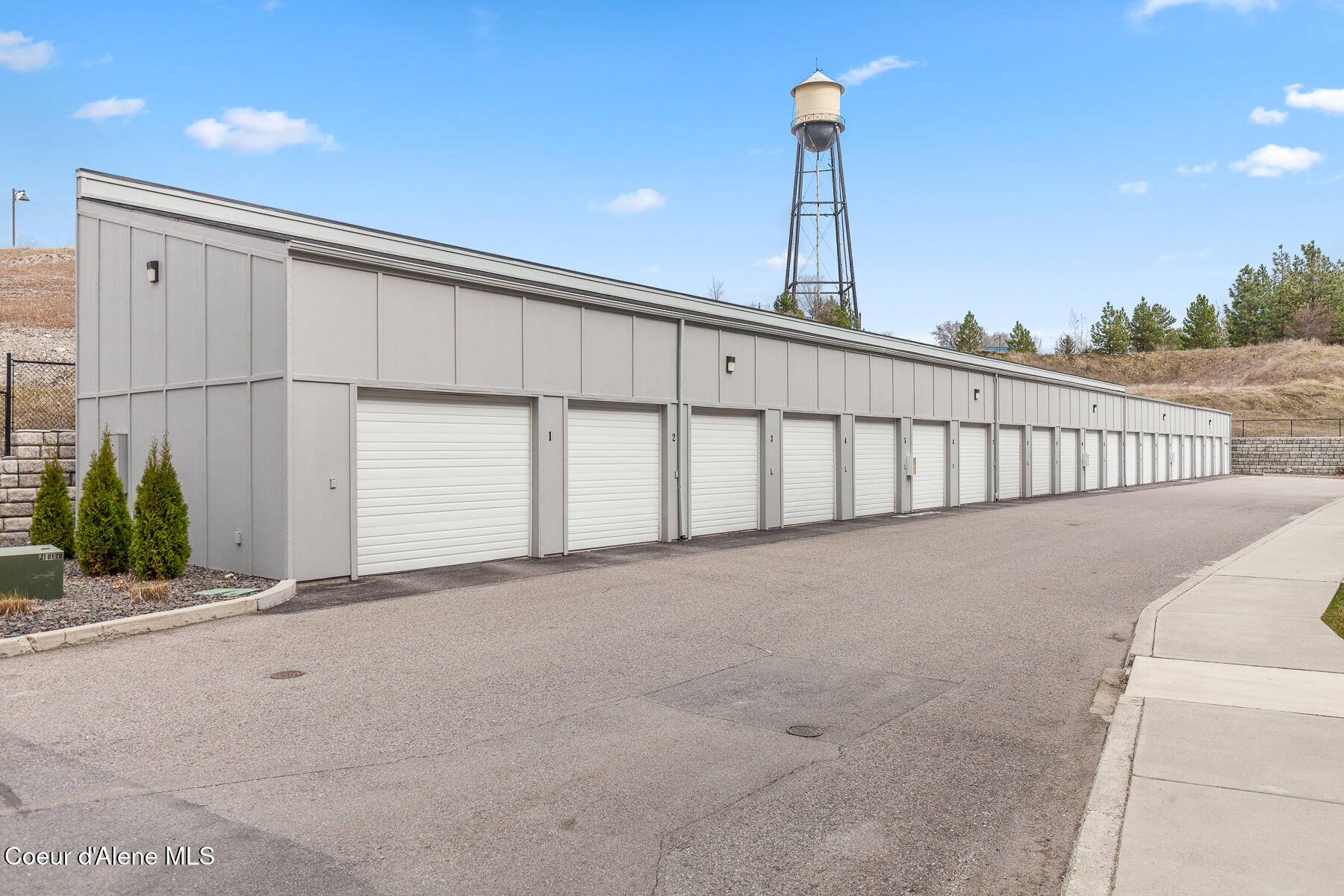 447 W Waterside Dr #304