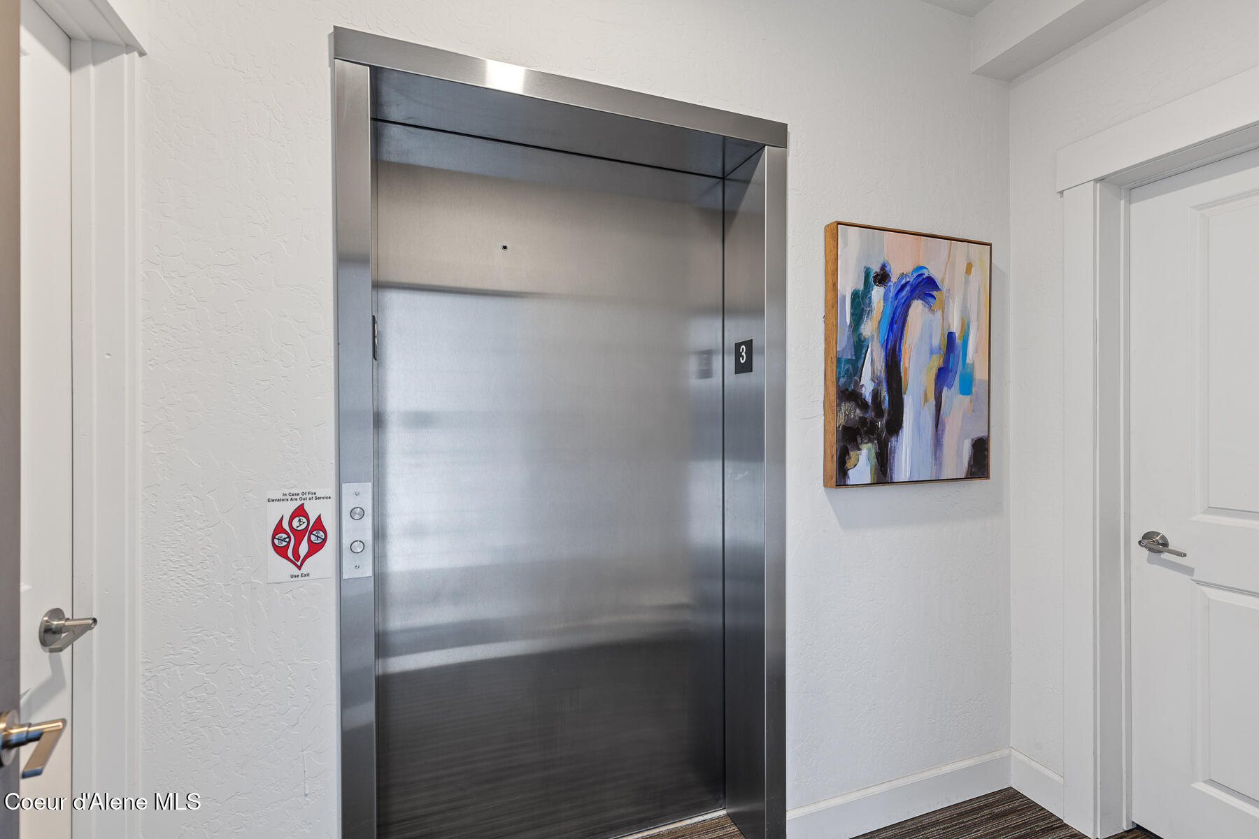 447 W Waterside Dr #304