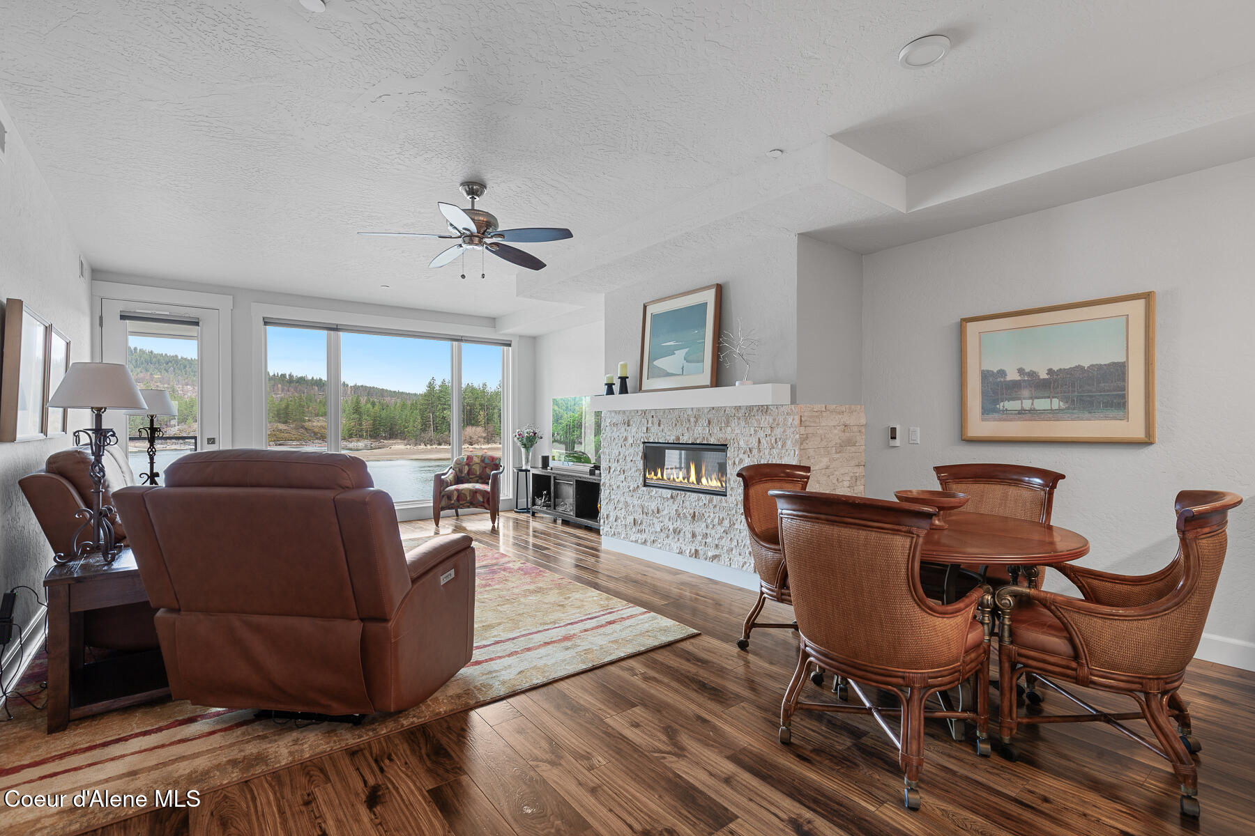 447 W Waterside Dr #304