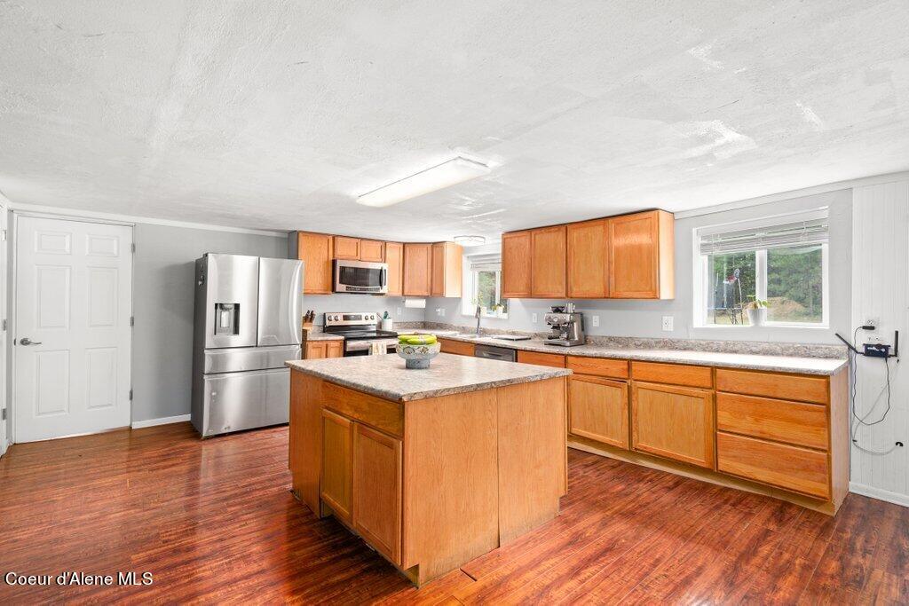 26749 N Rourke Rd