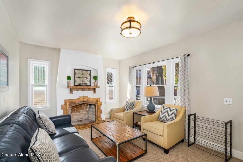 612 N 2nd St, Coeur d'Alene