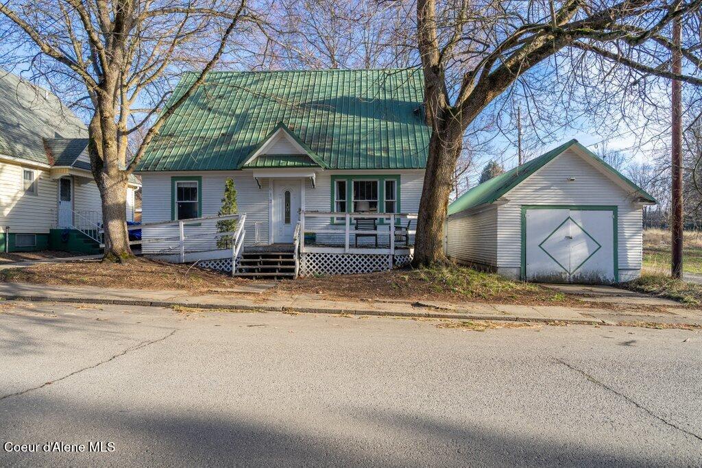 612 N 2nd St, Coeur d'Alene