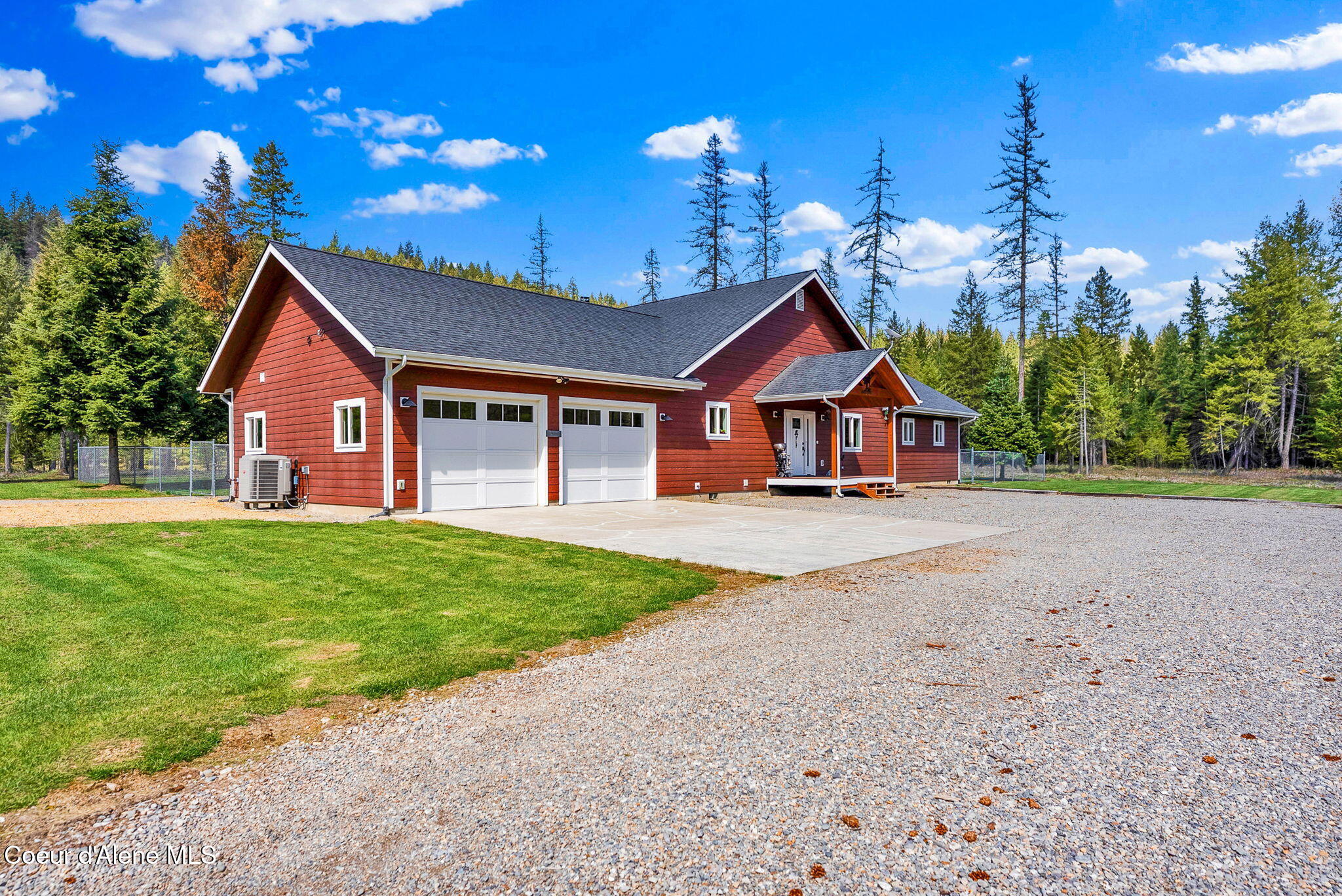 386 Ursa LN
