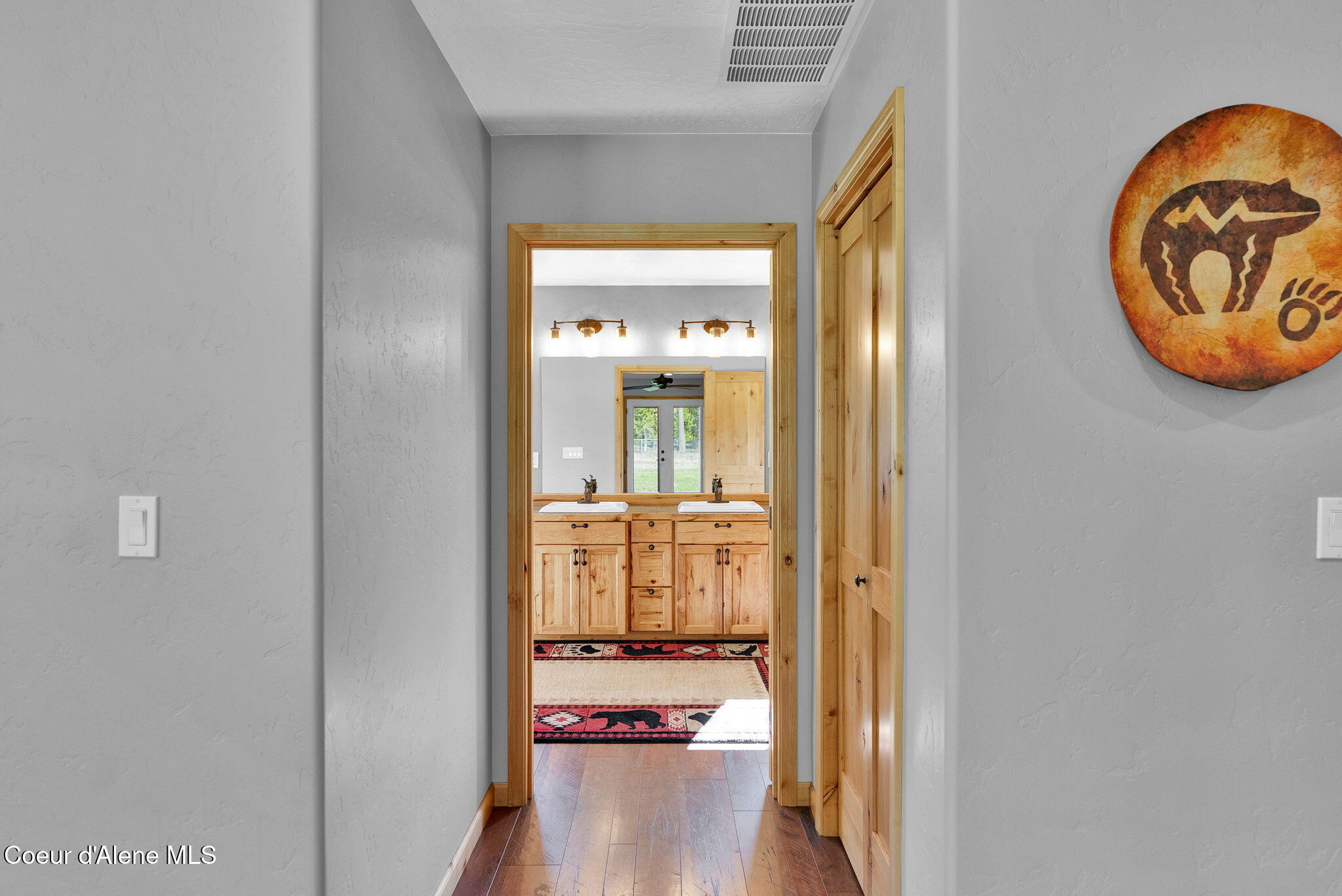 386 Ursa LN