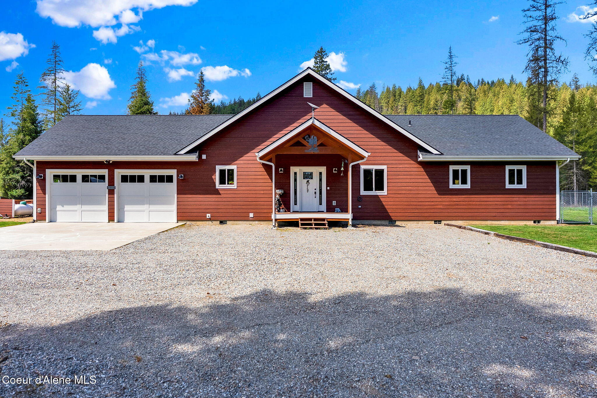 386 Ursa LN