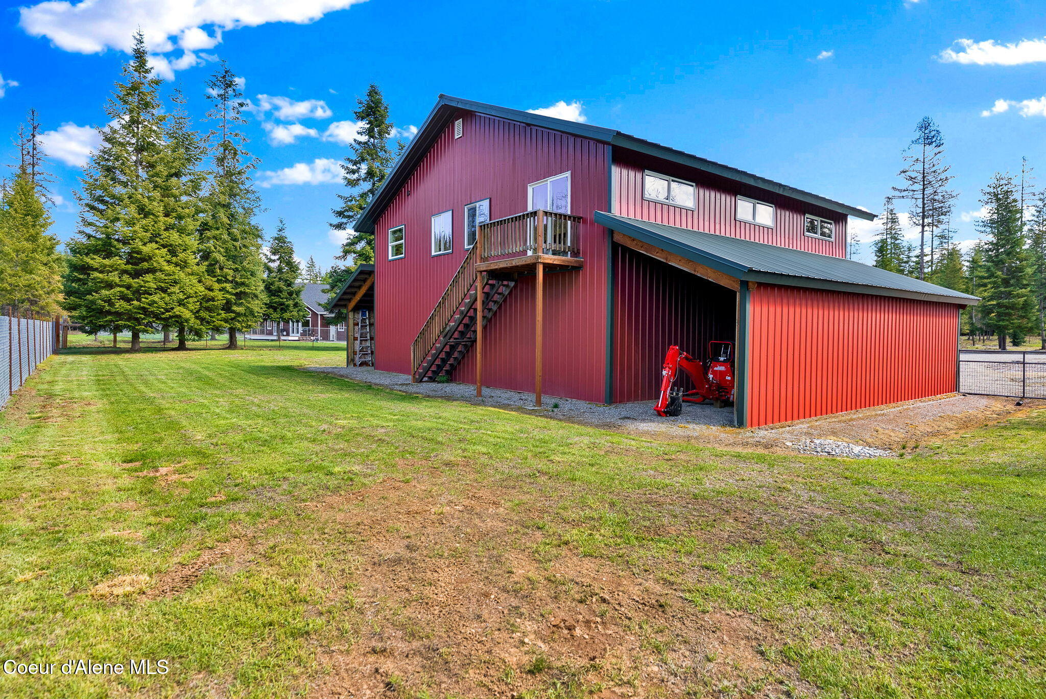 386 Ursa LN