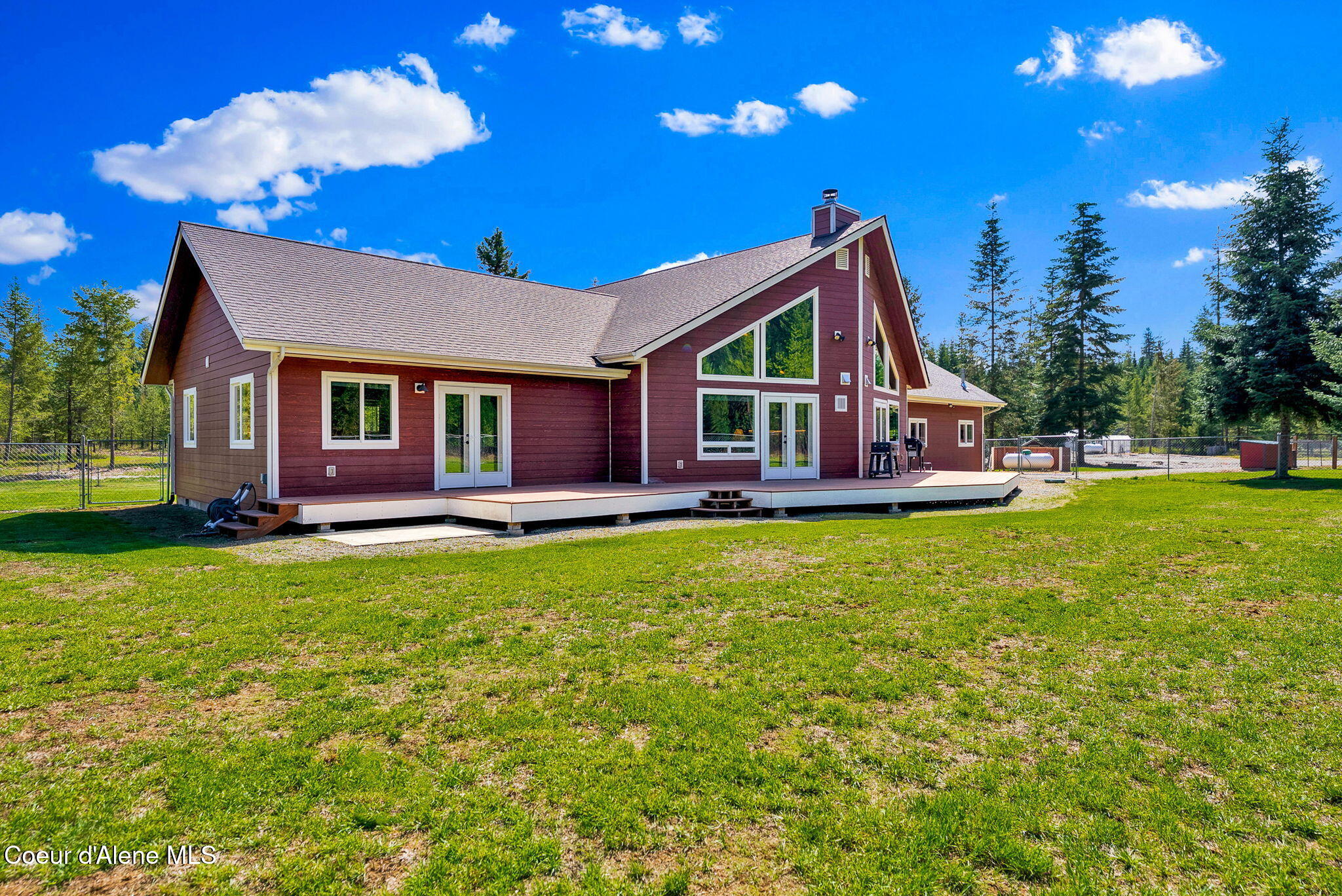 386 Ursa LN