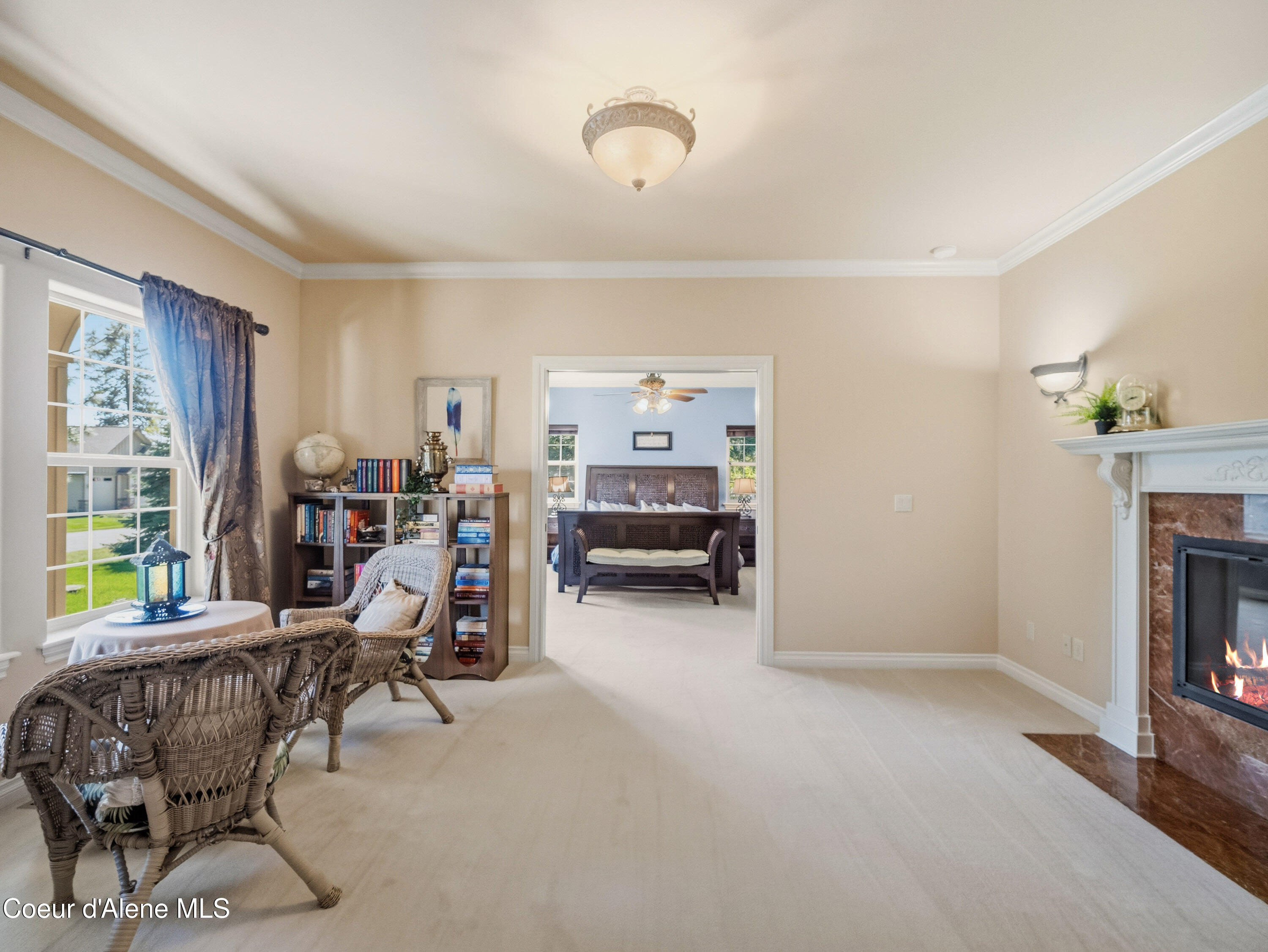 4231 E Burchell DR