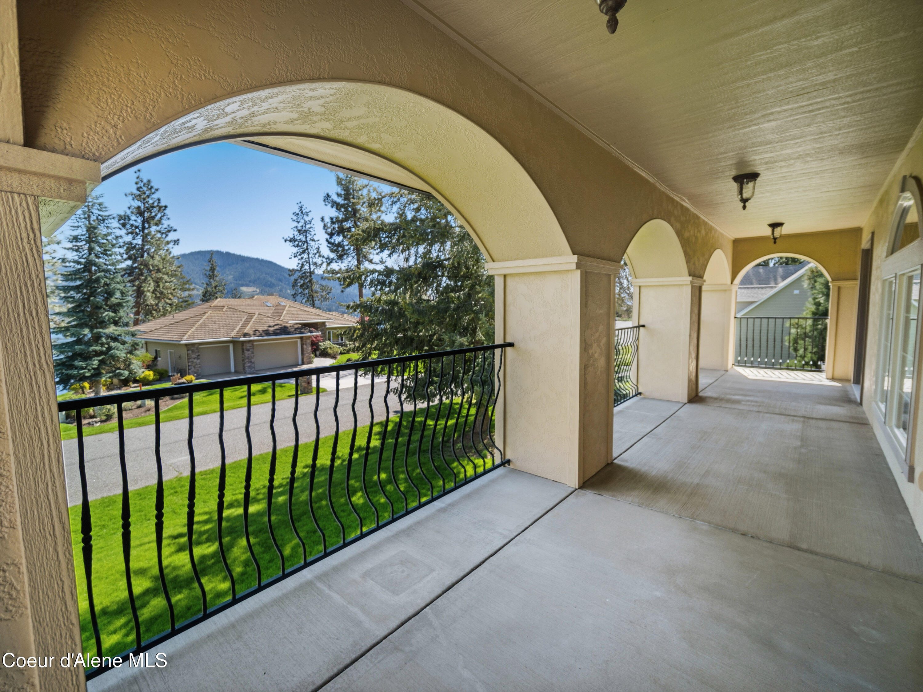 4231 E Burchell DR