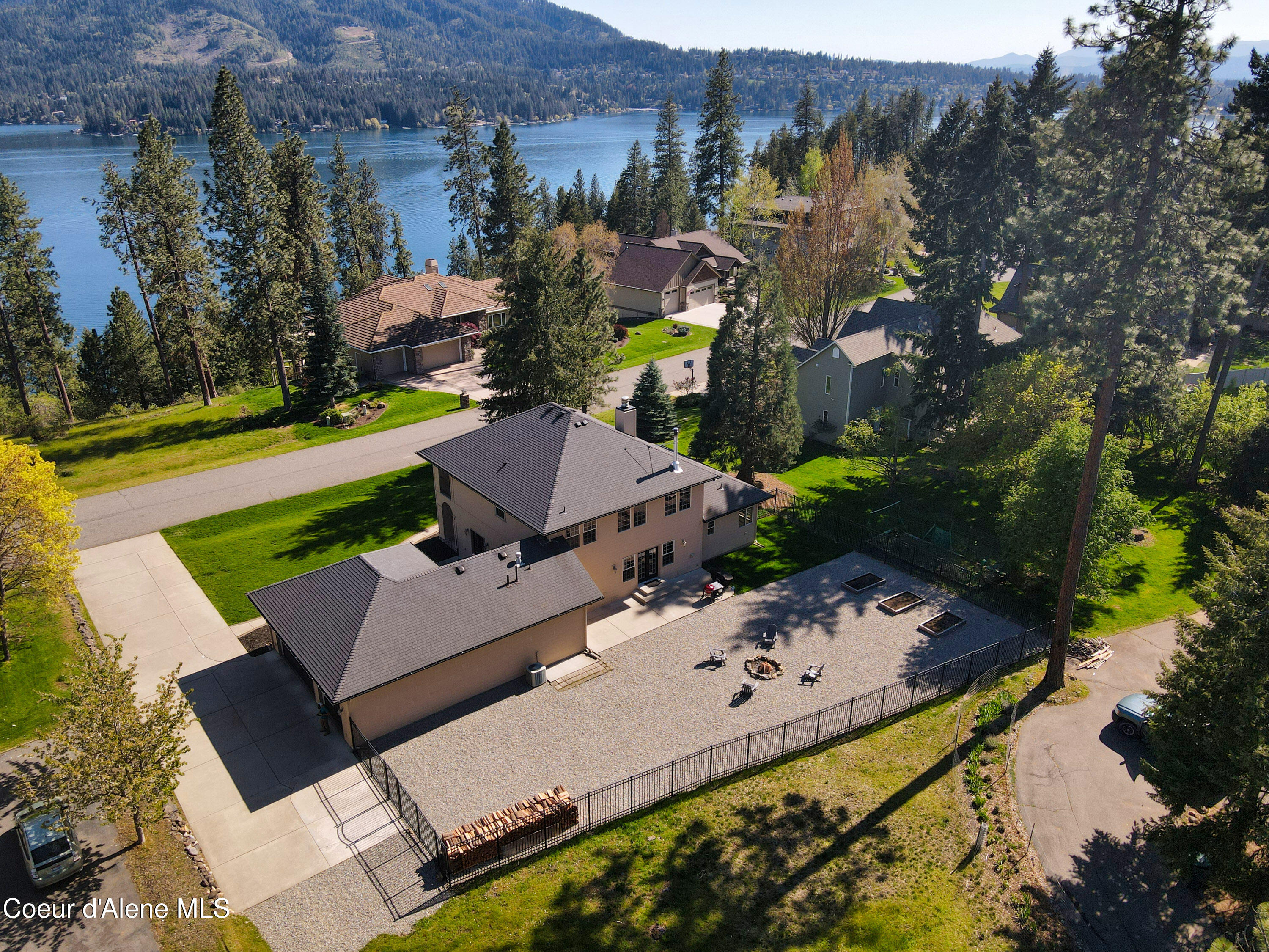 4231 E Burchell DR