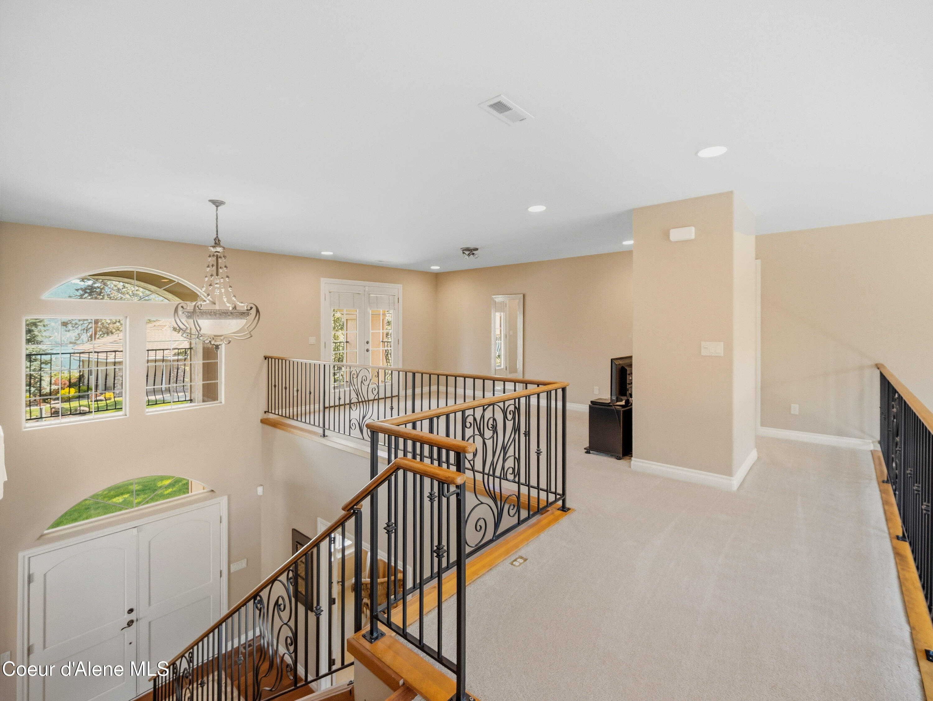 4231 E Burchell DR