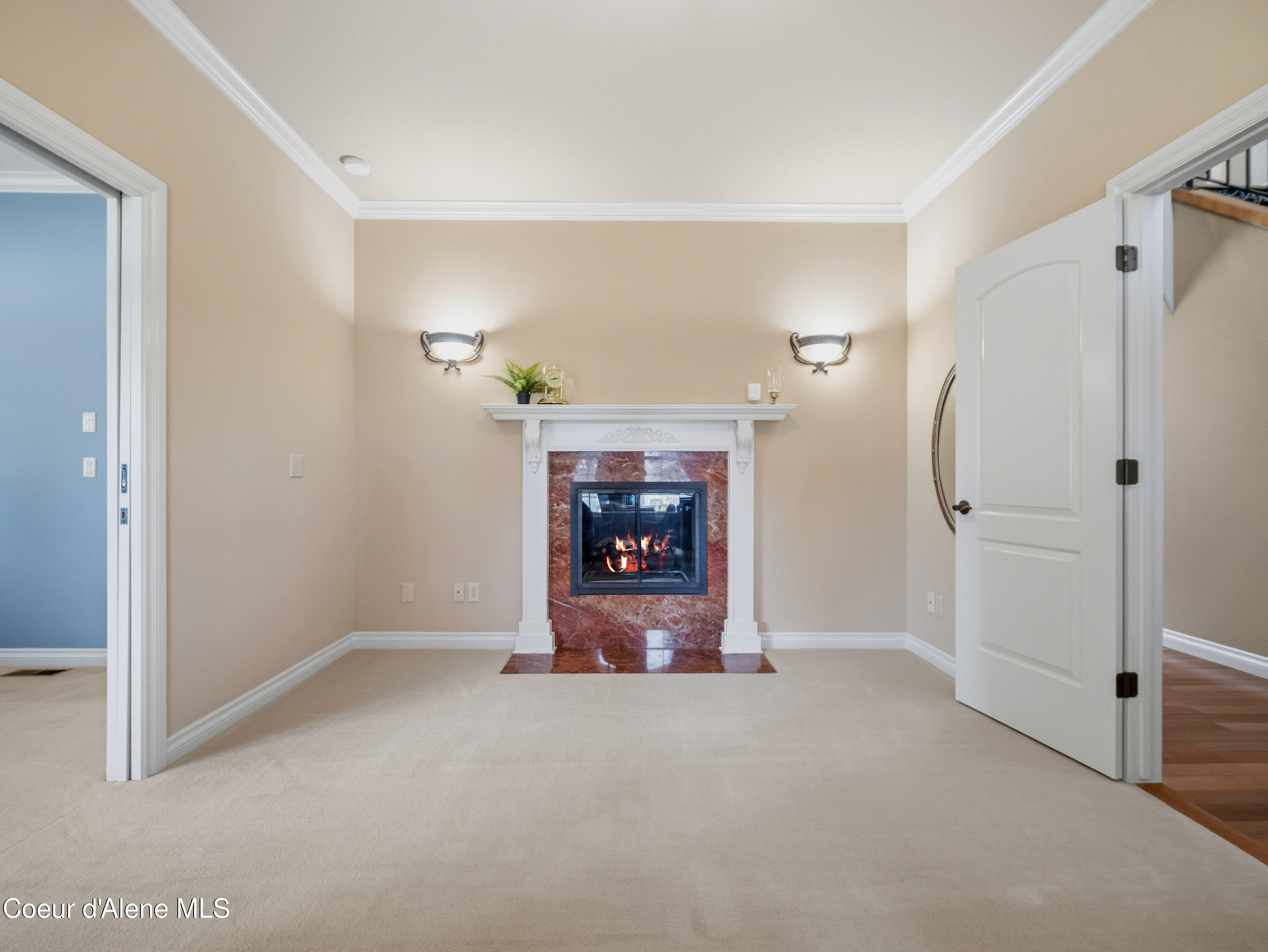4231 E Burchell DR