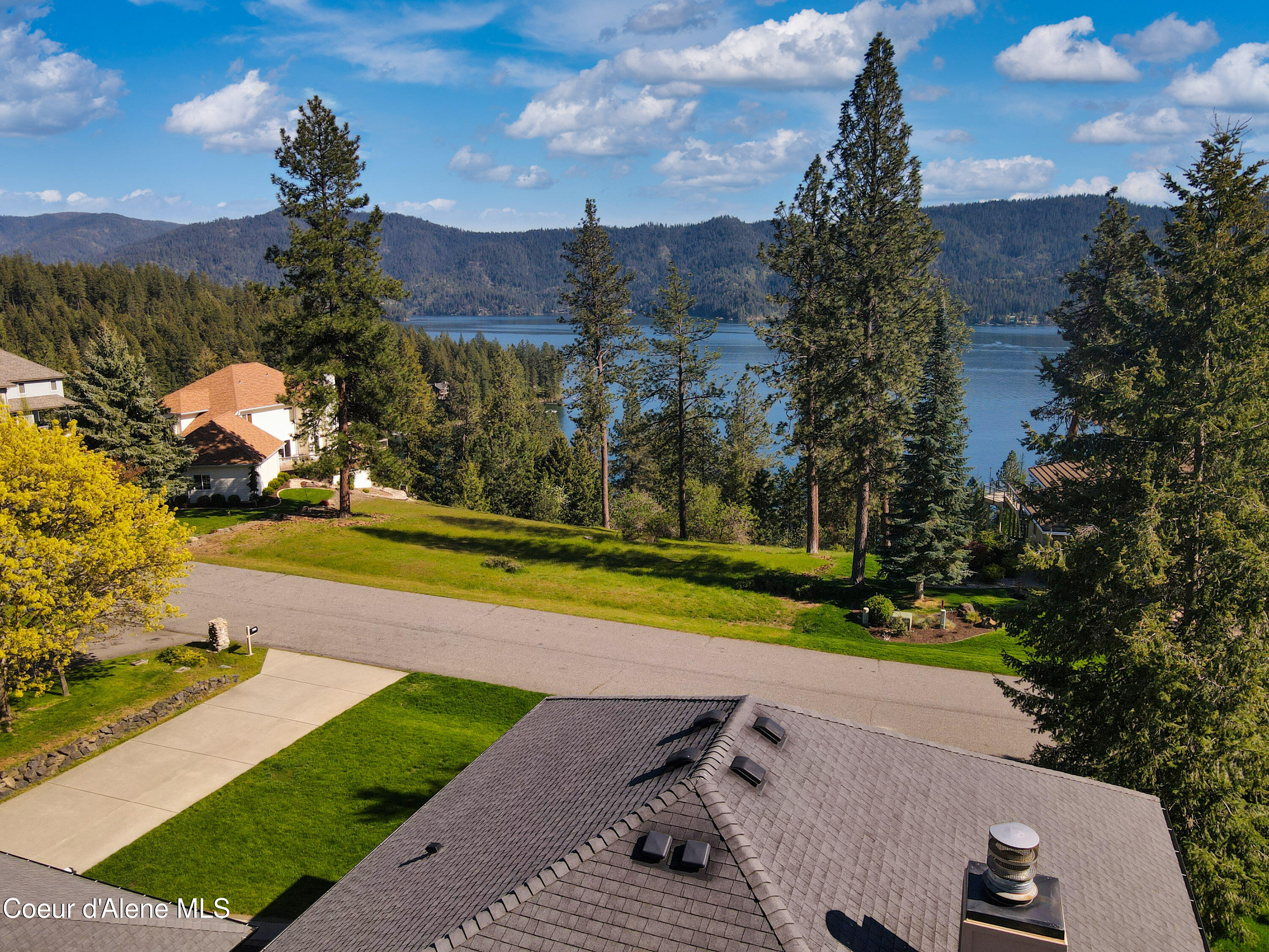4231 E Burchell DR