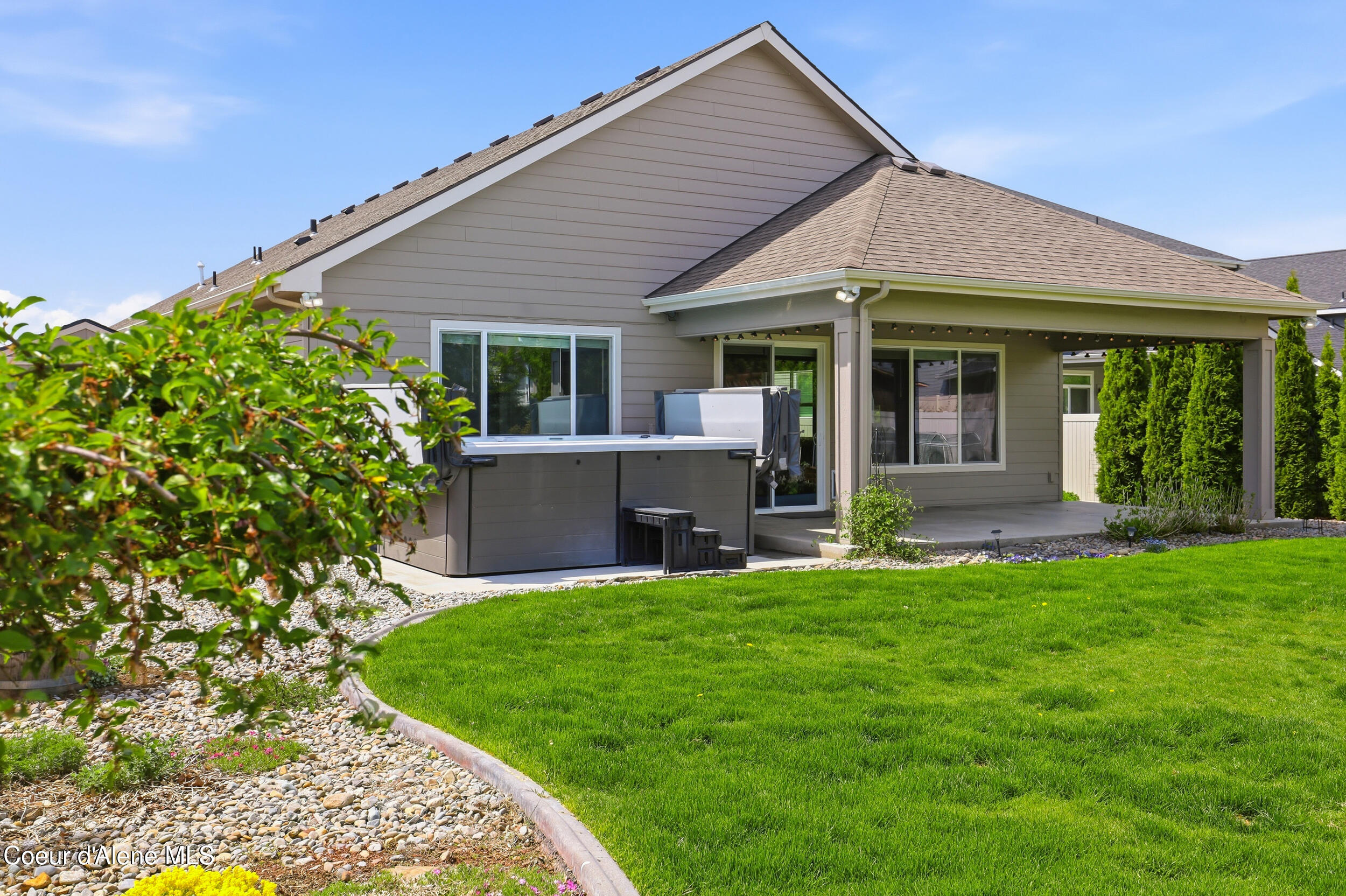 1880 W Alsea Loop
