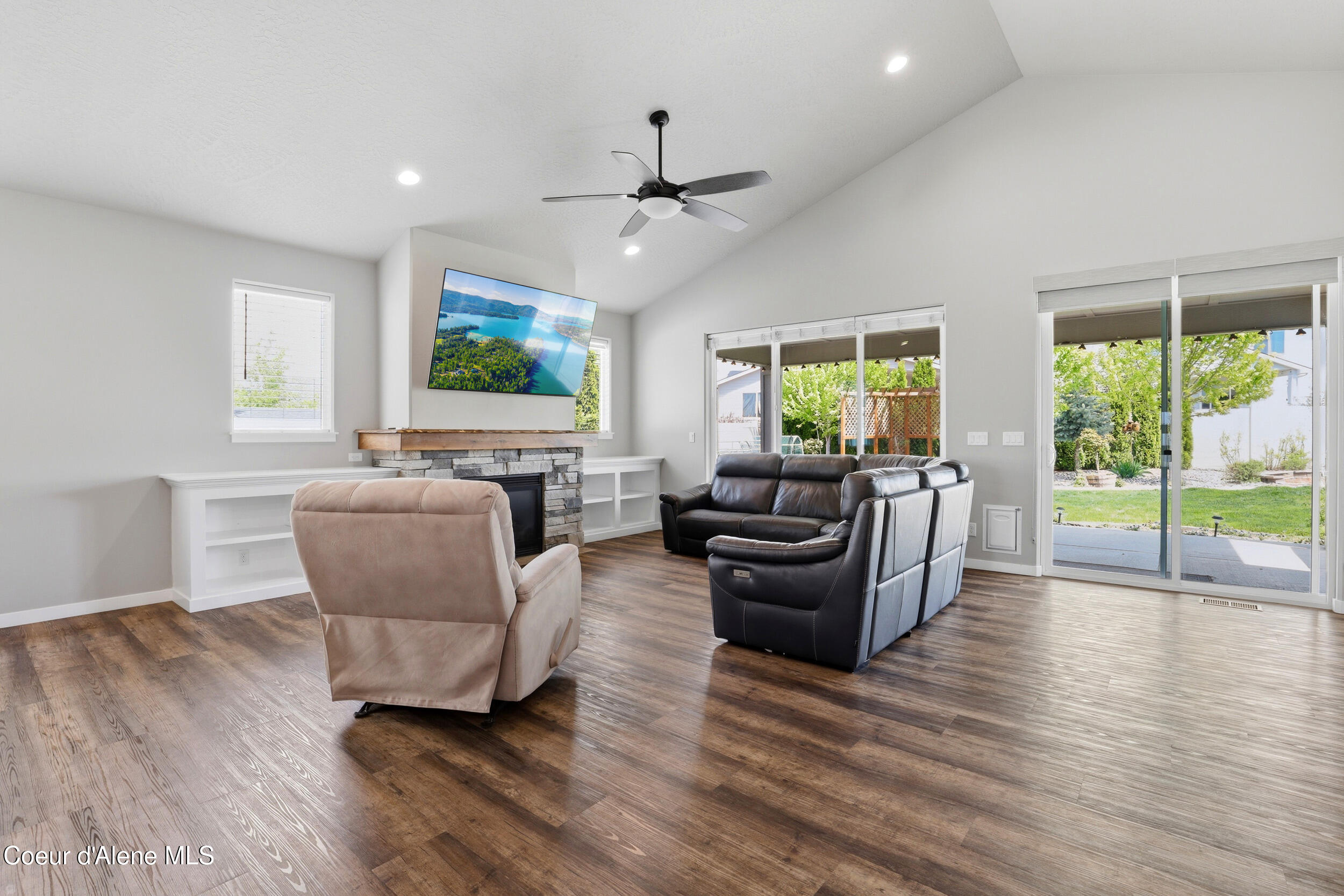 1880 W Alsea Loop