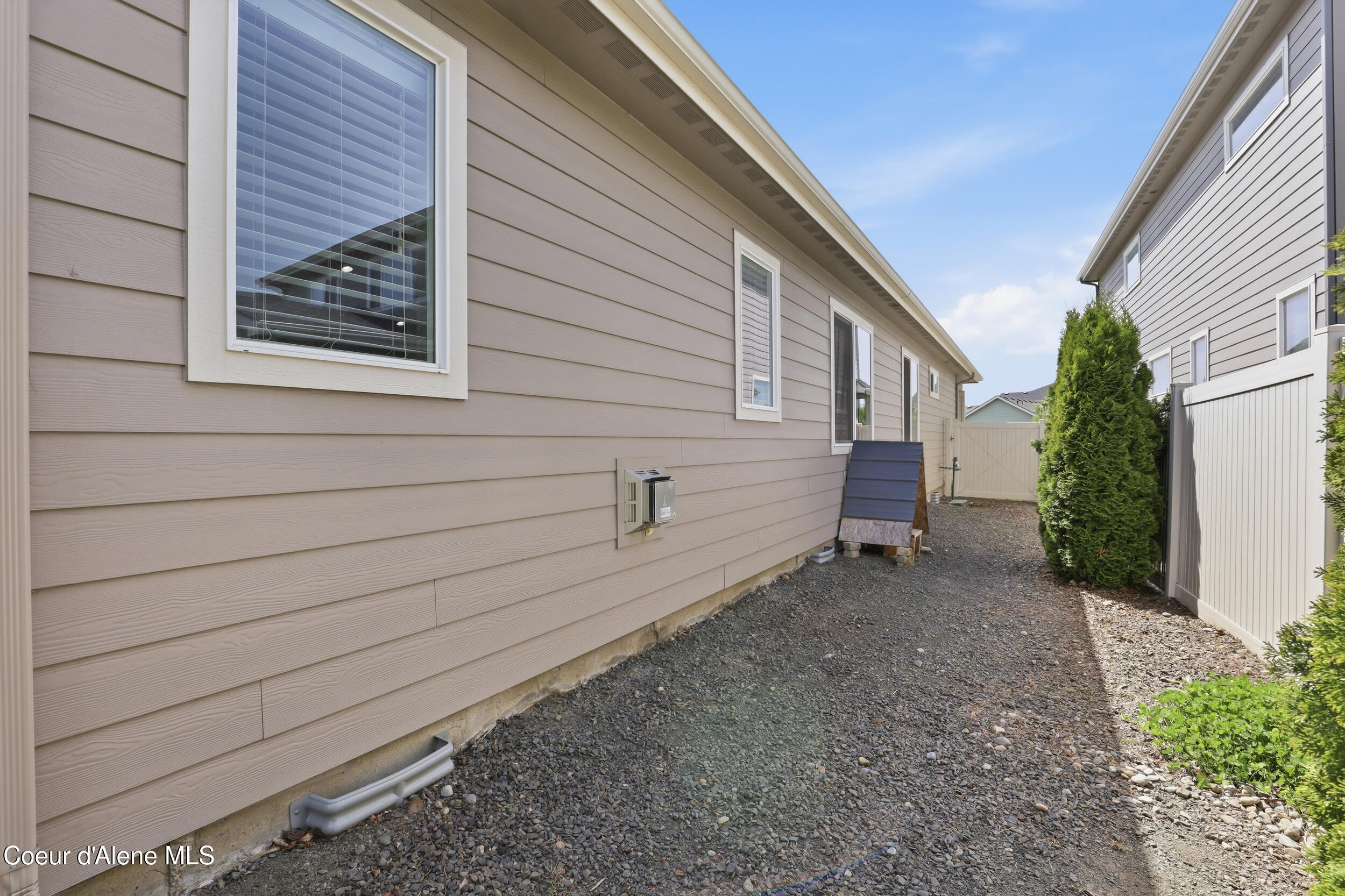 1880 W Alsea Loop