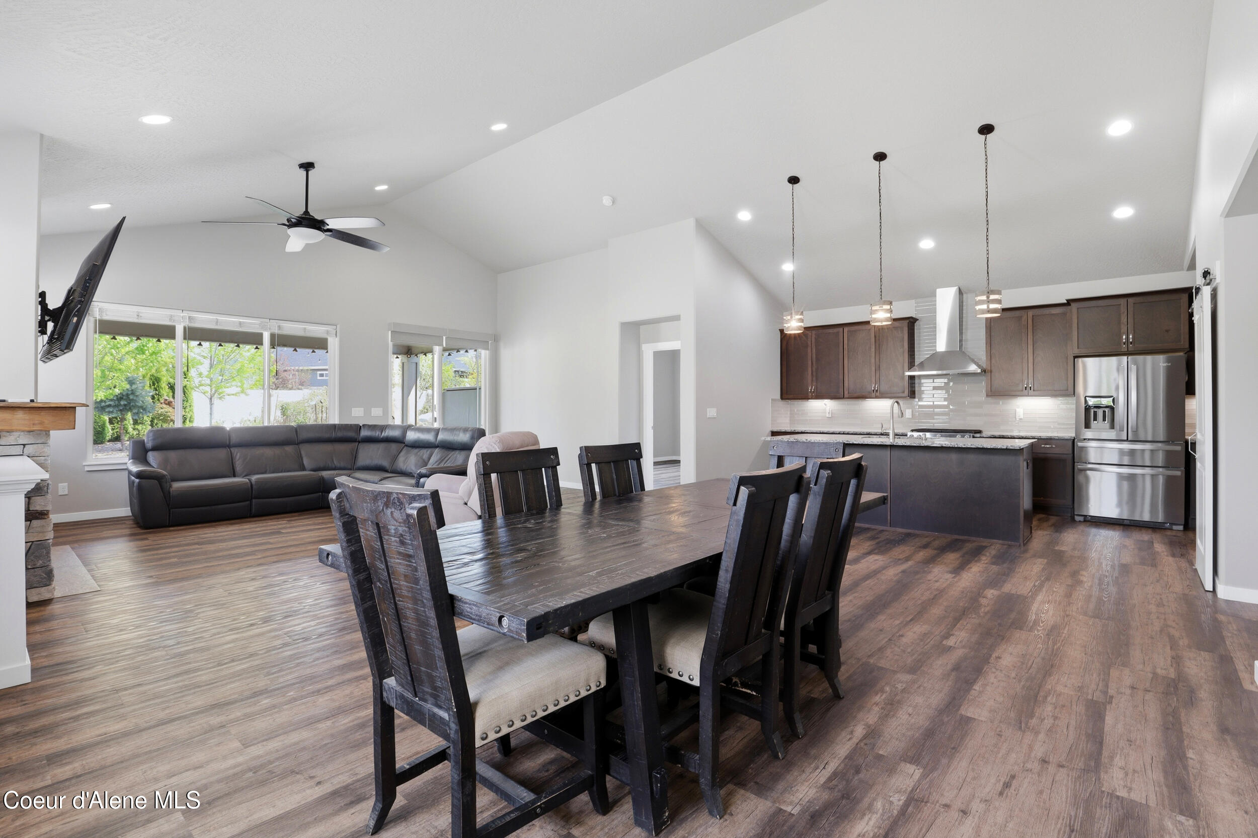 1880 W Alsea Loop
