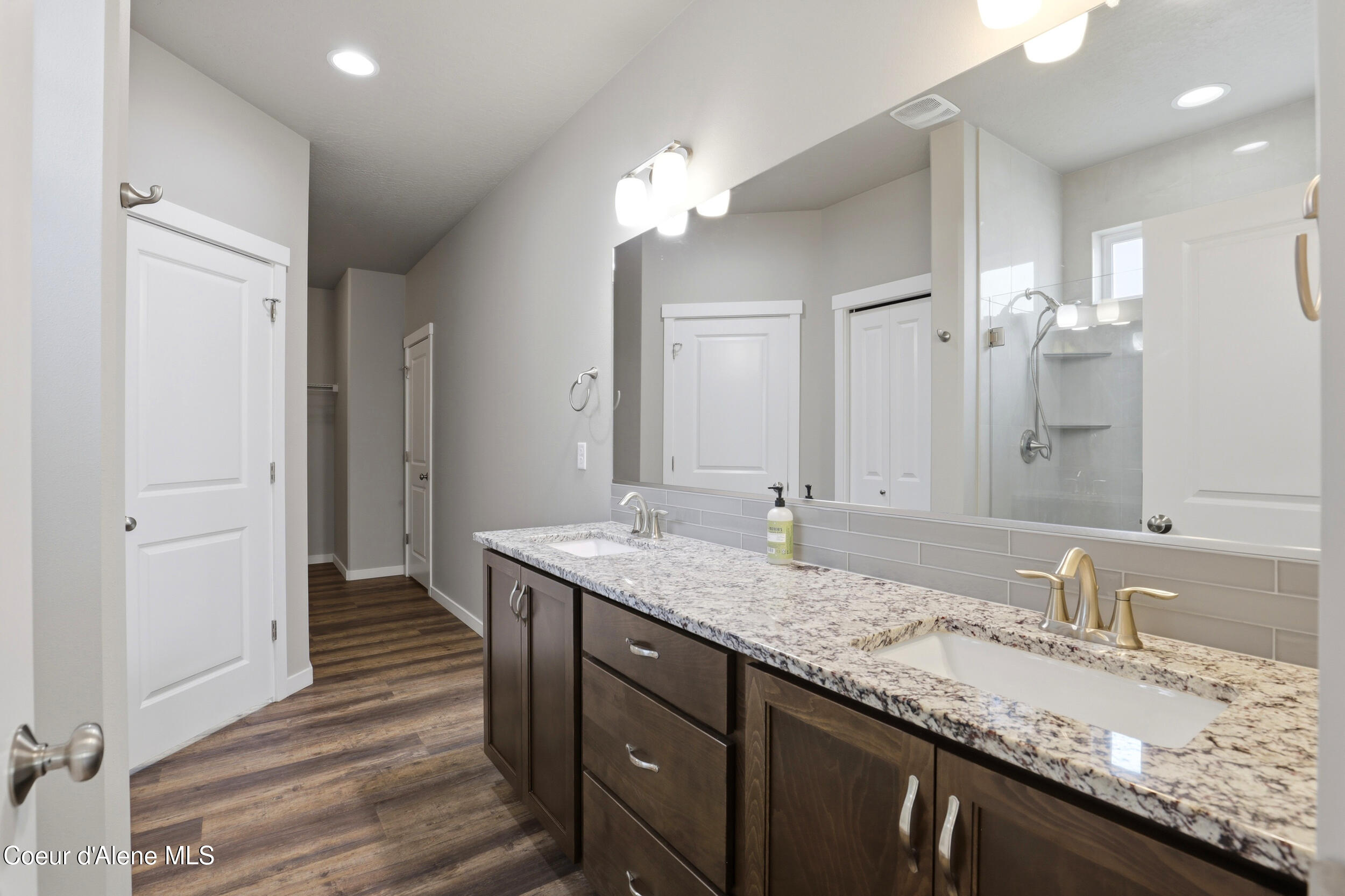 1880 W Alsea Loop