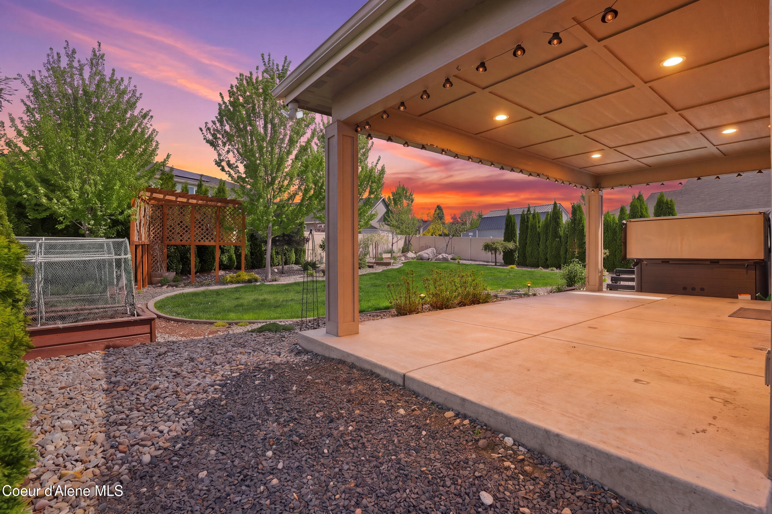 1880 W Alsea Loop