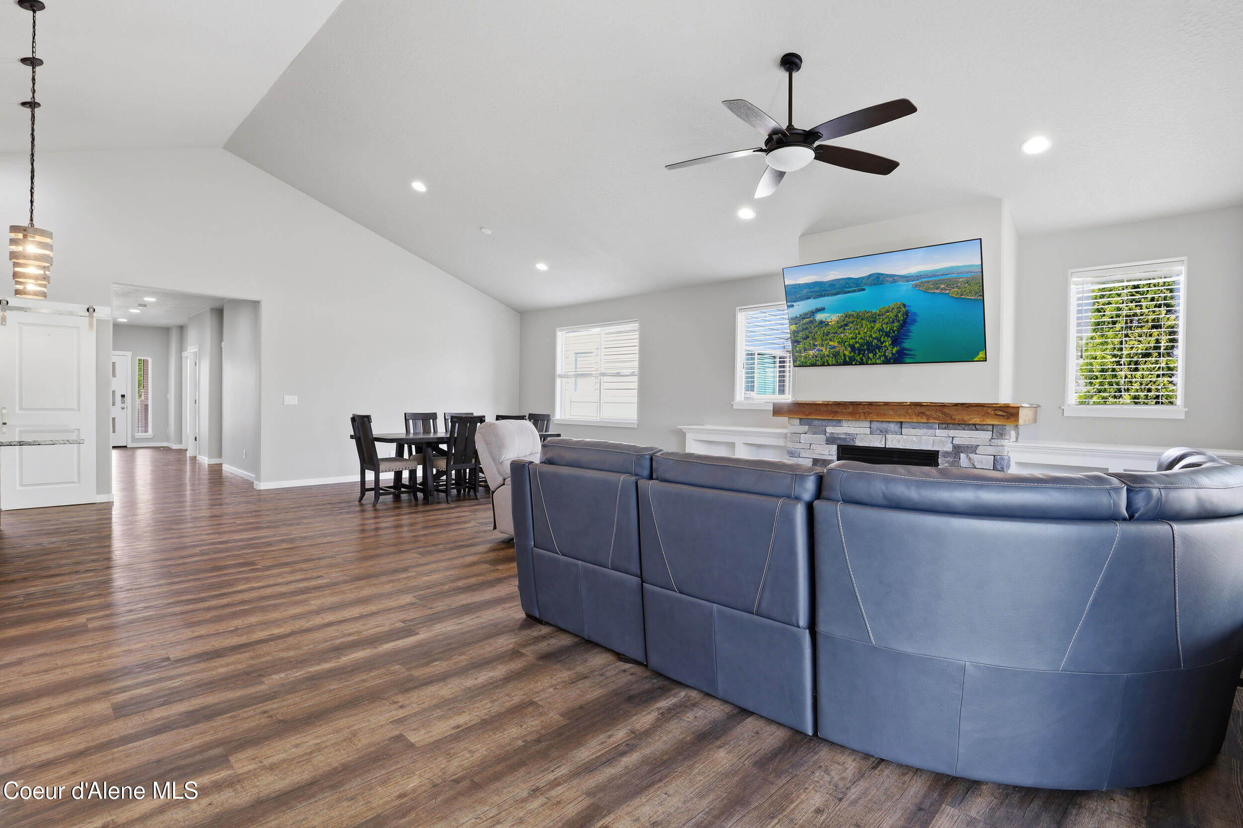 1880 W Alsea Loop